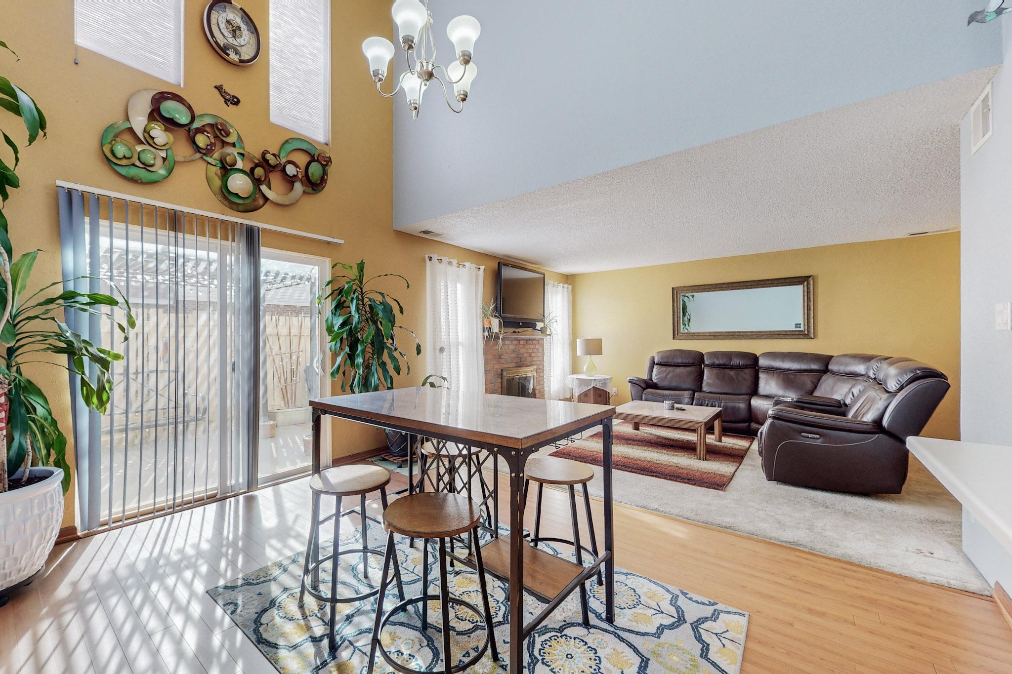 36 Westlake Drive NE