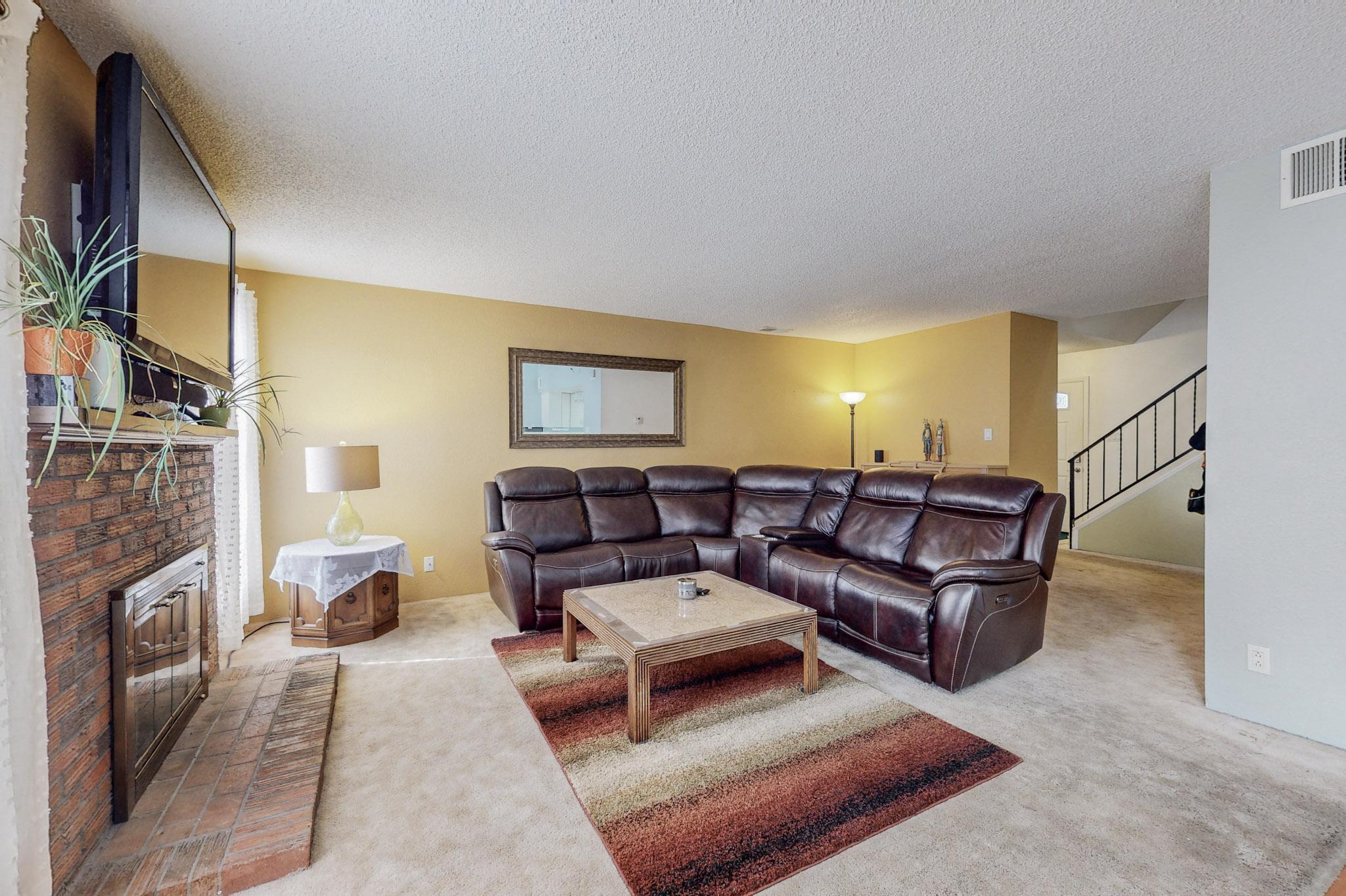 36 Westlake Drive NE