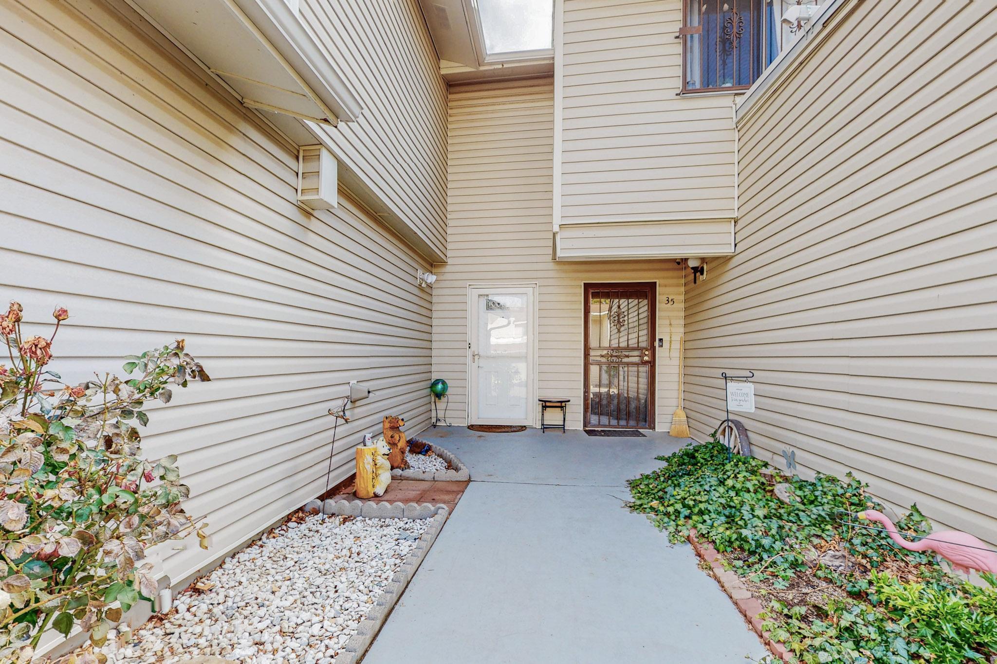 36 Westlake Drive NE