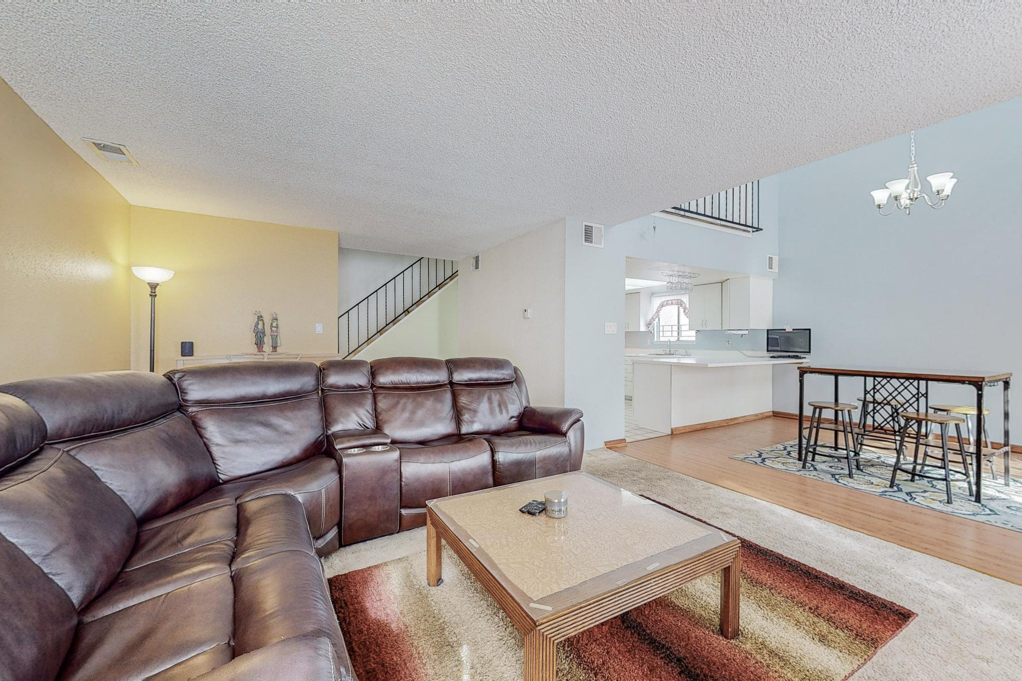 36 Westlake Drive NE