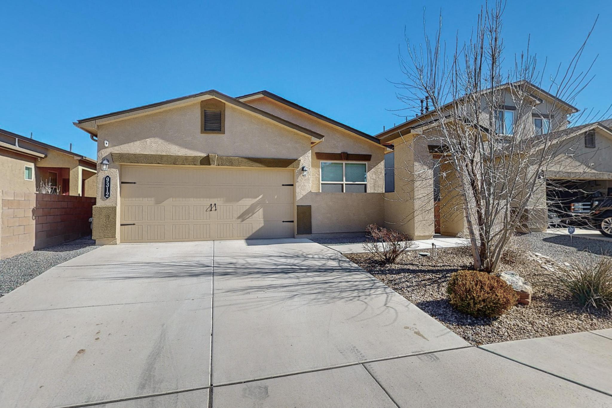 9312 Silver Mesa Street NW