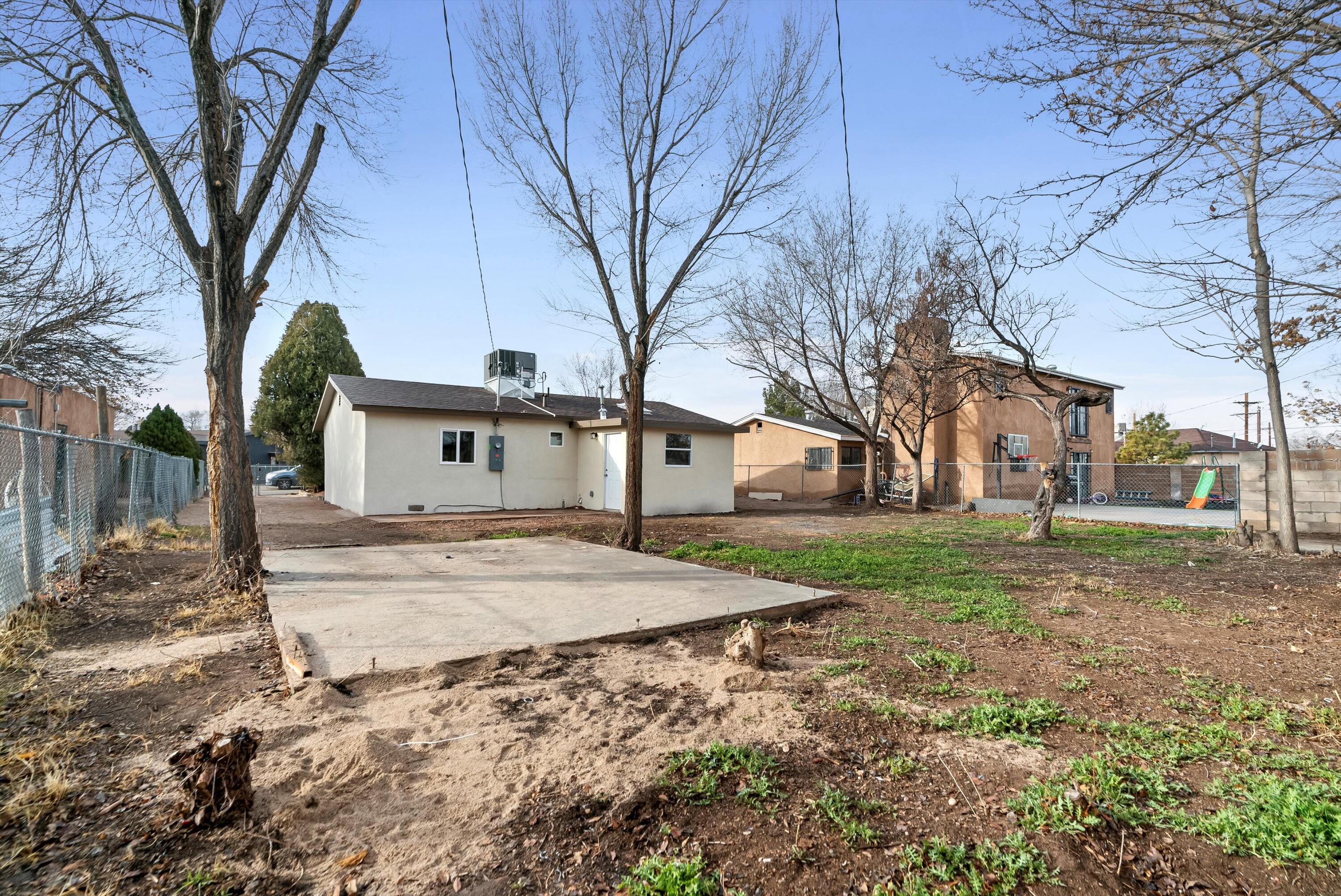 1709 Deluvina Drive SW