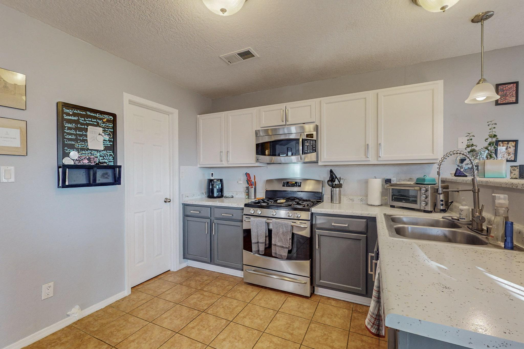 6262 Azaleas Road NW