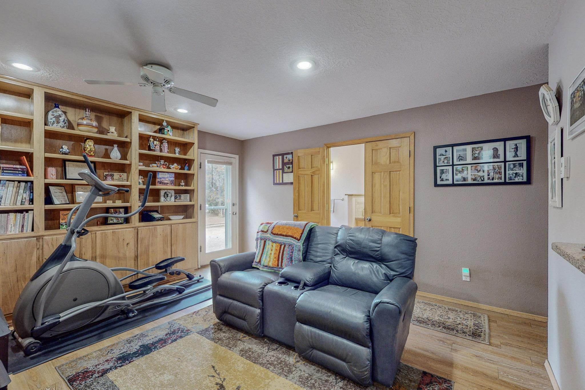 59 W Willard Road