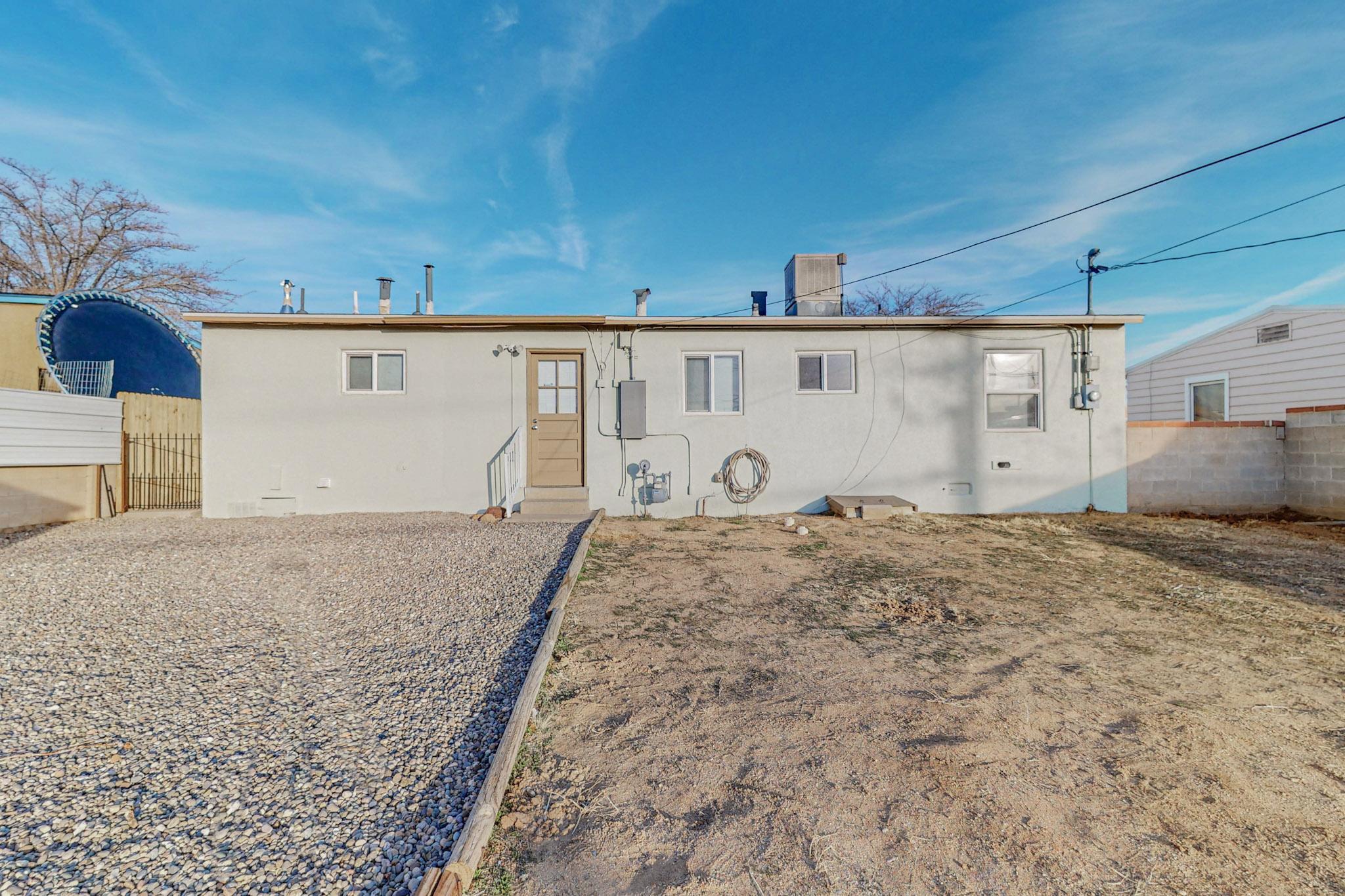 2417 Madeira Drive NE