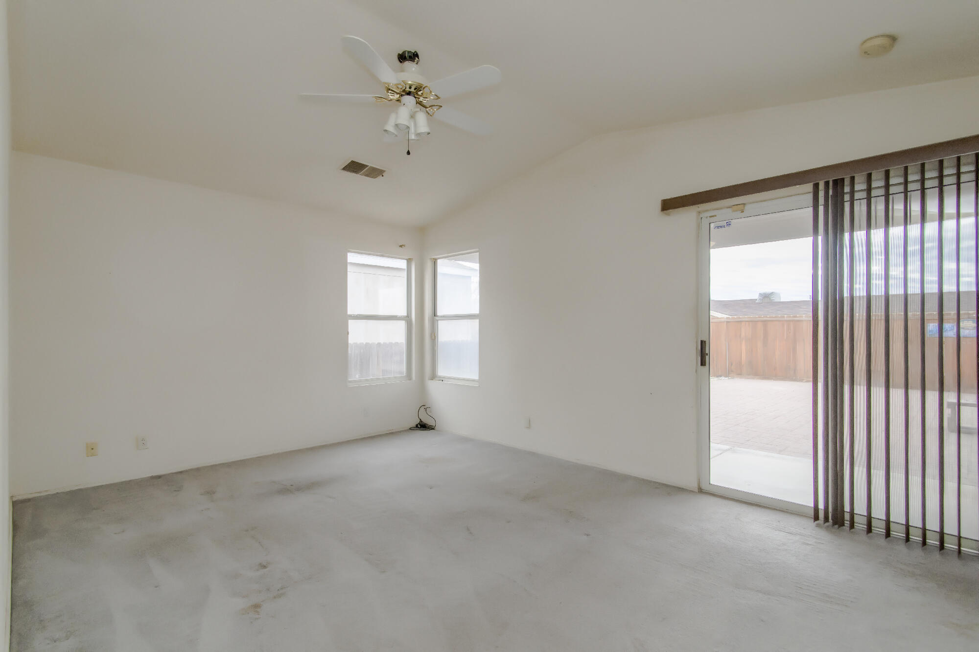 1969 Strawberry Drive NE