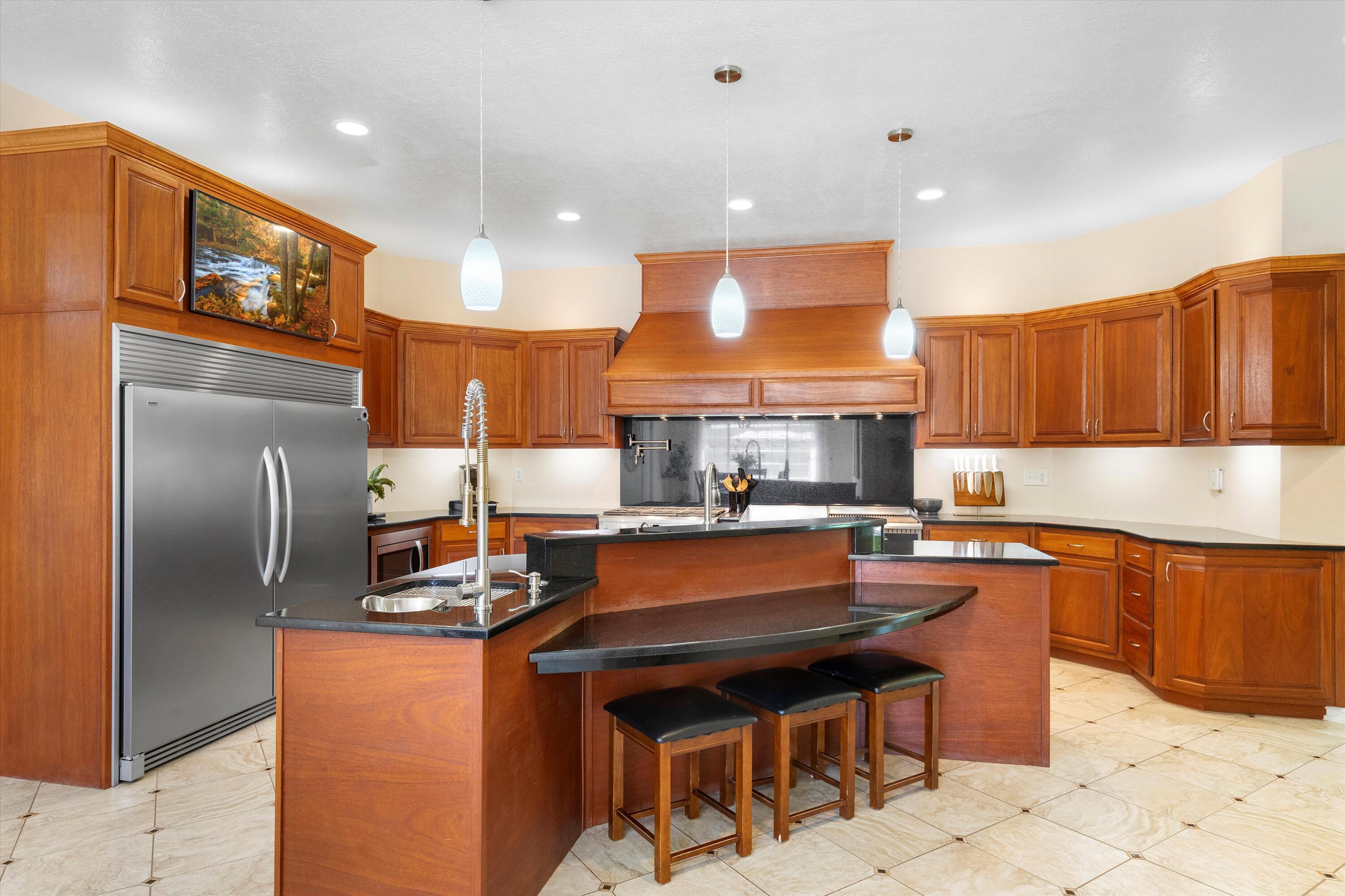 1408 Rosalee Road NW
