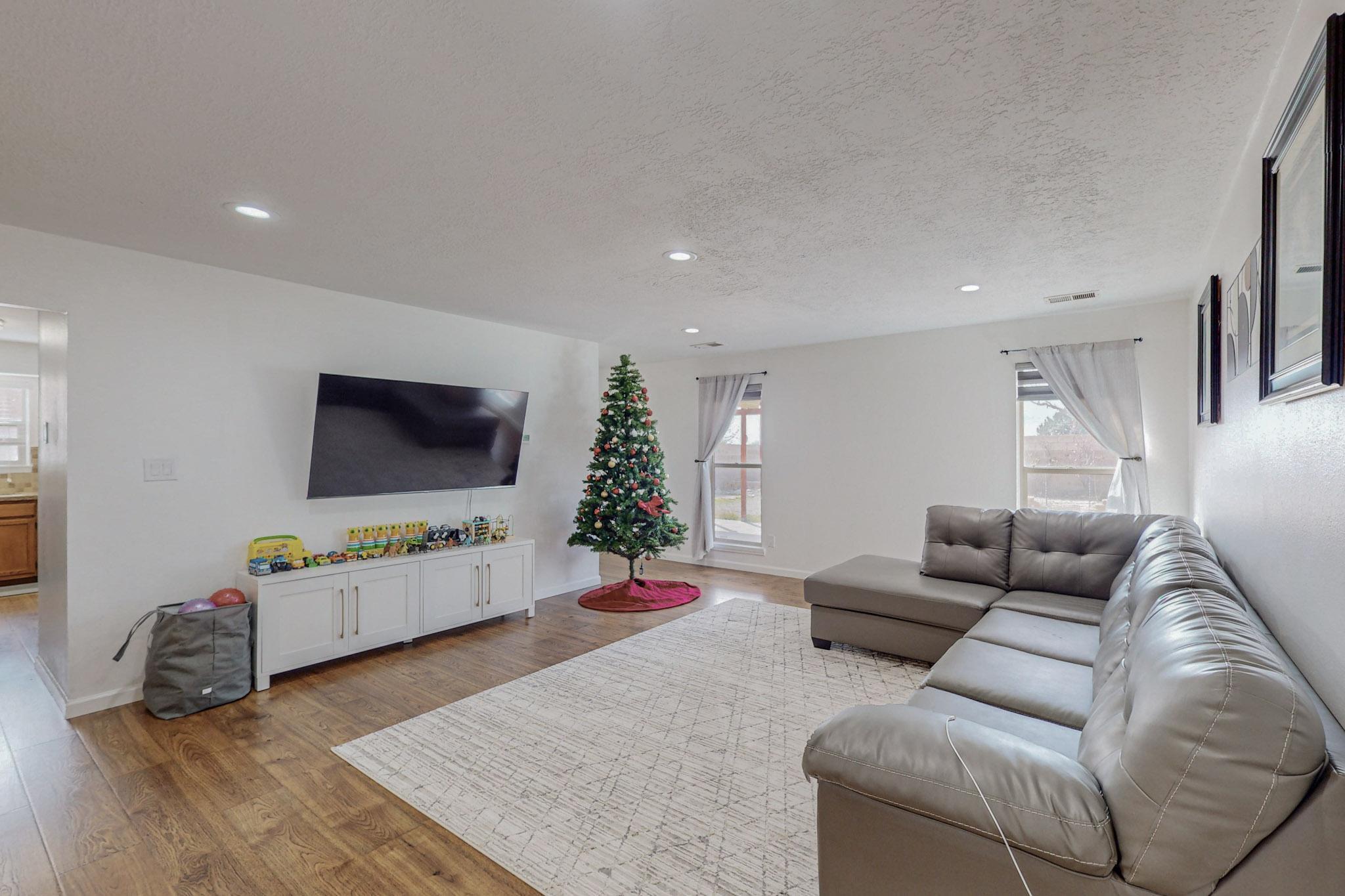 113 Lynwood Drive SE