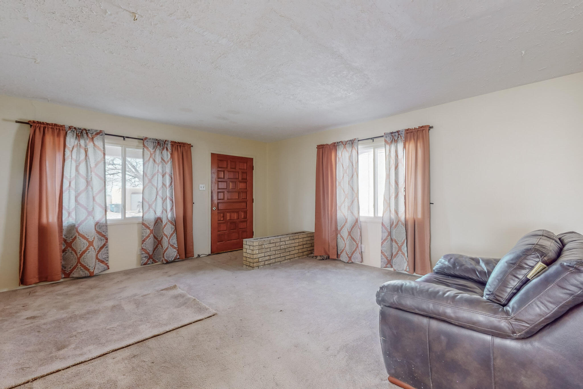 2704 Mary Ellen Street NE