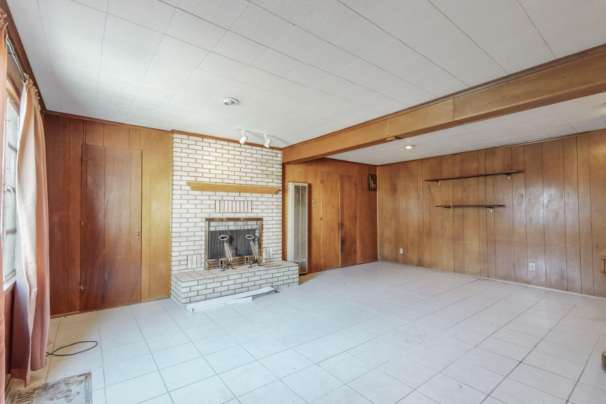 2704 Mary Ellen Street NE
