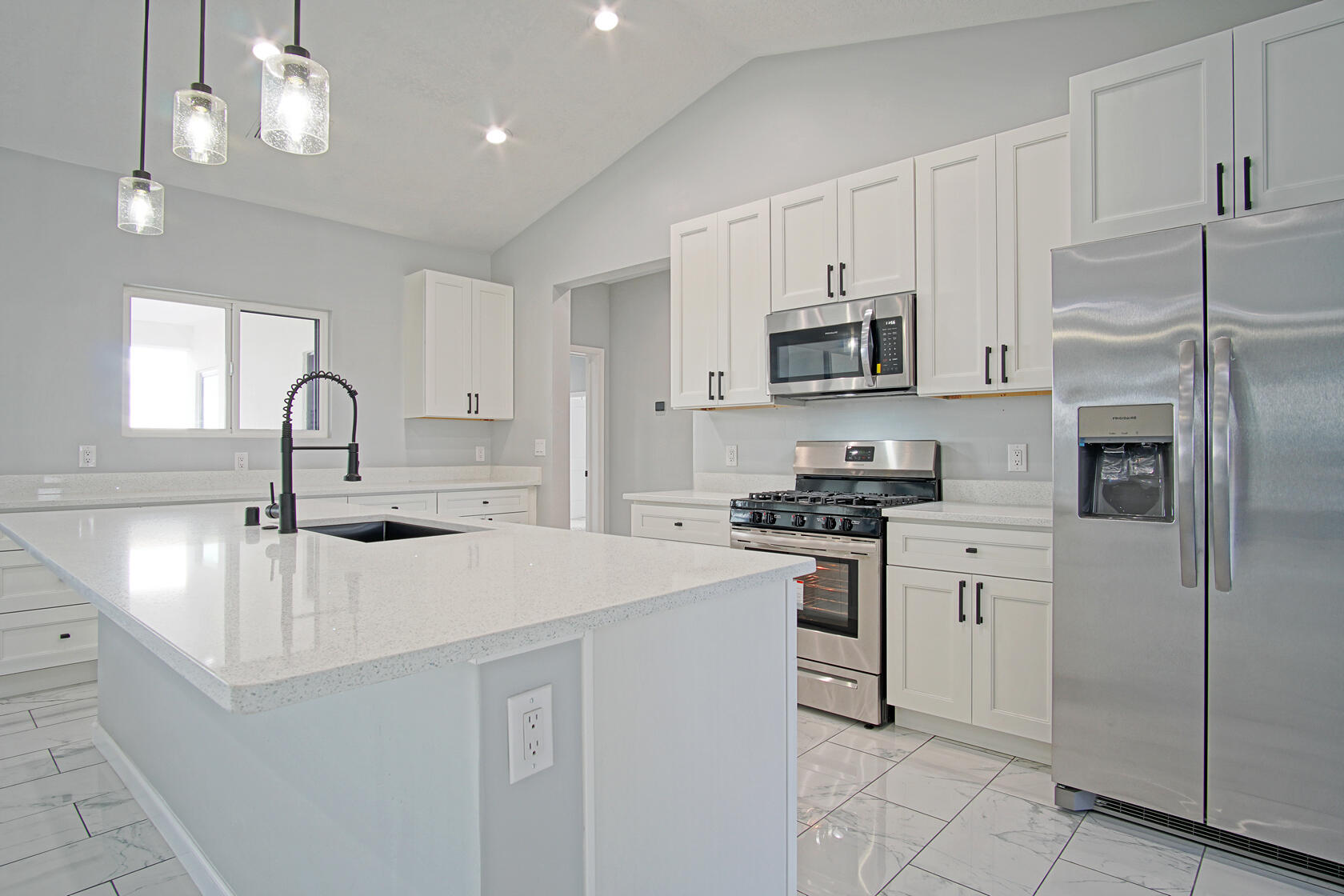 1120 Viga Road SE