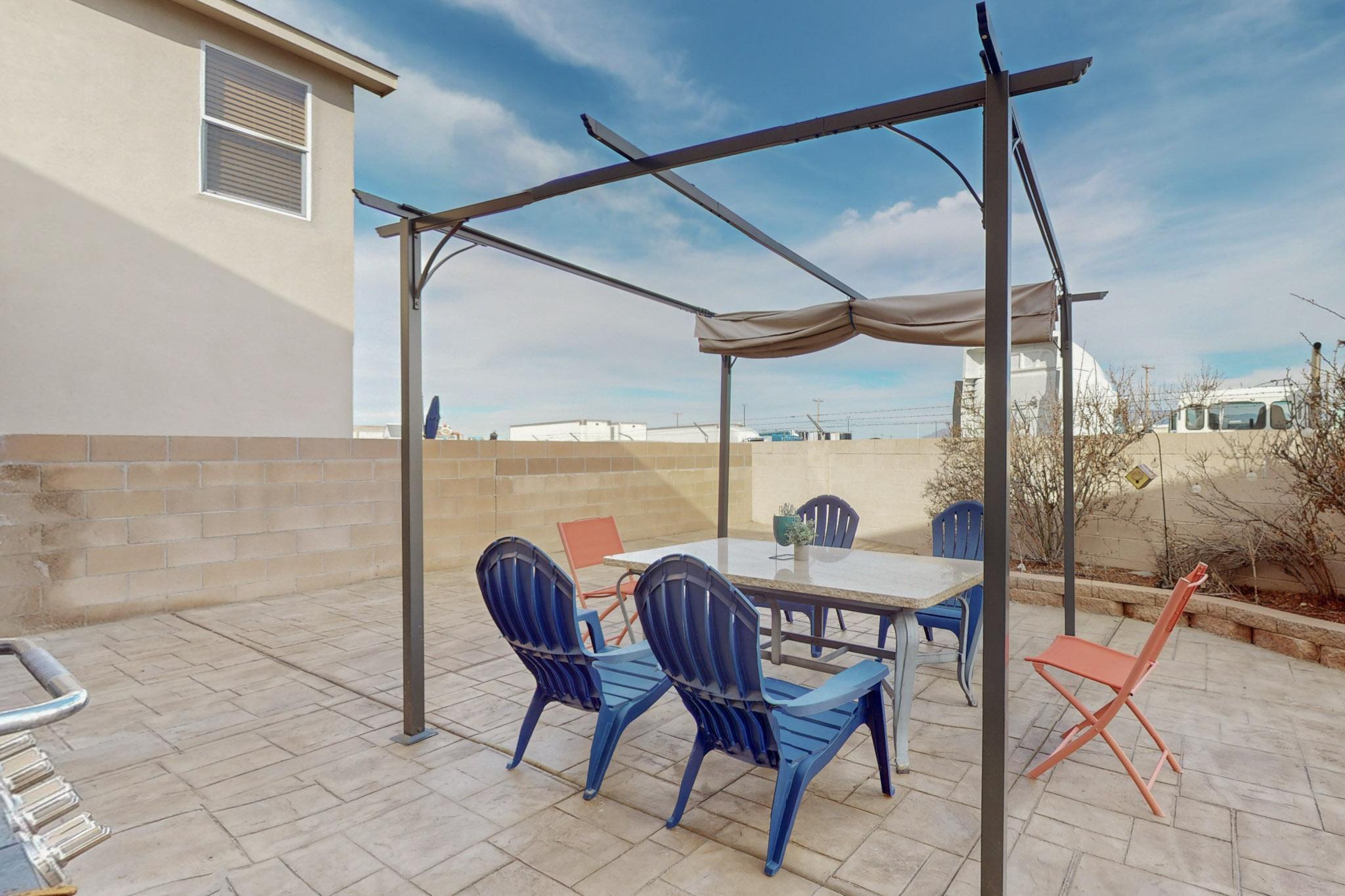 1040 Telstar Loop NW