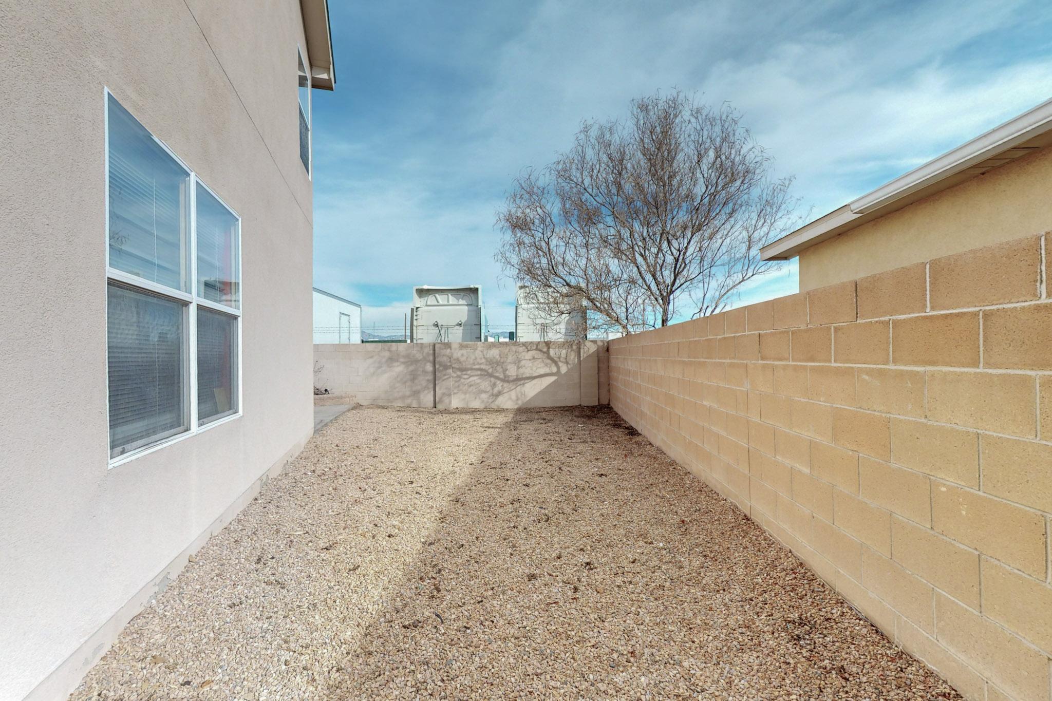 1040 Telstar Loop NW