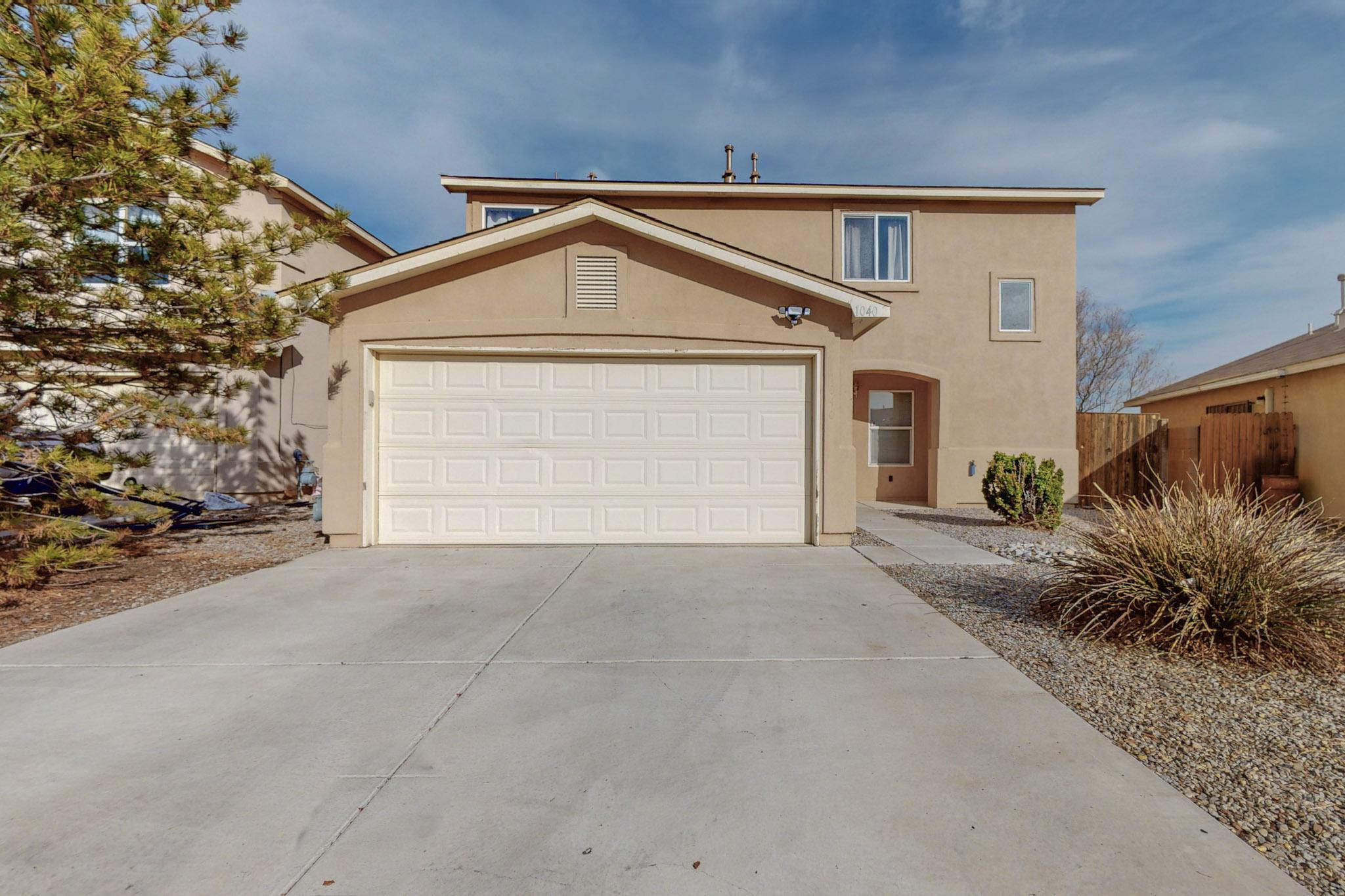 1040 Telstar Loop NW