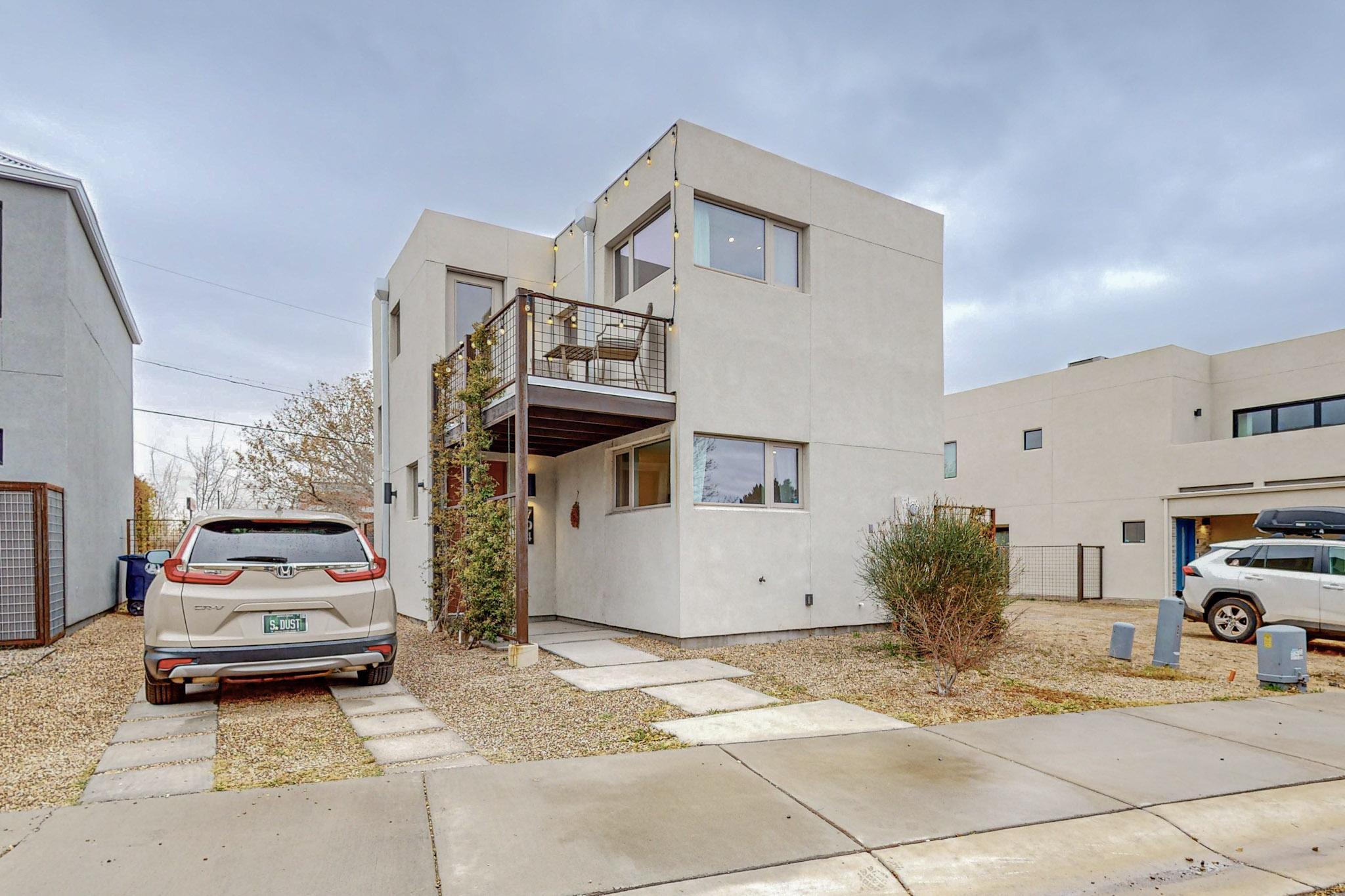 704 Benicia Lane