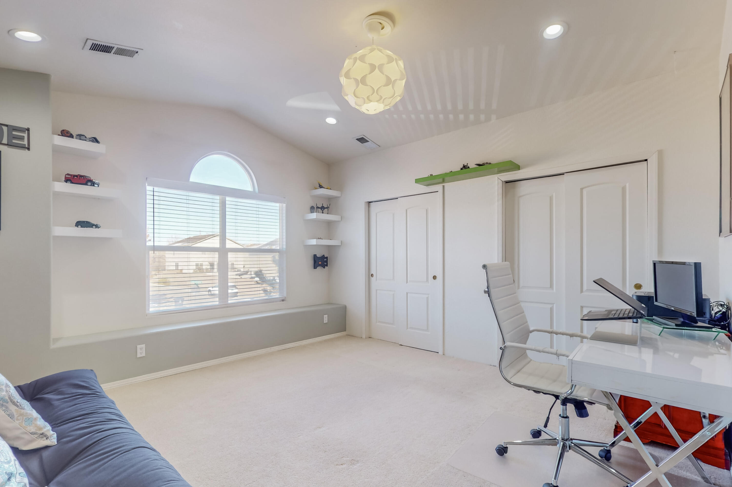 9884 Camino San Martin SW