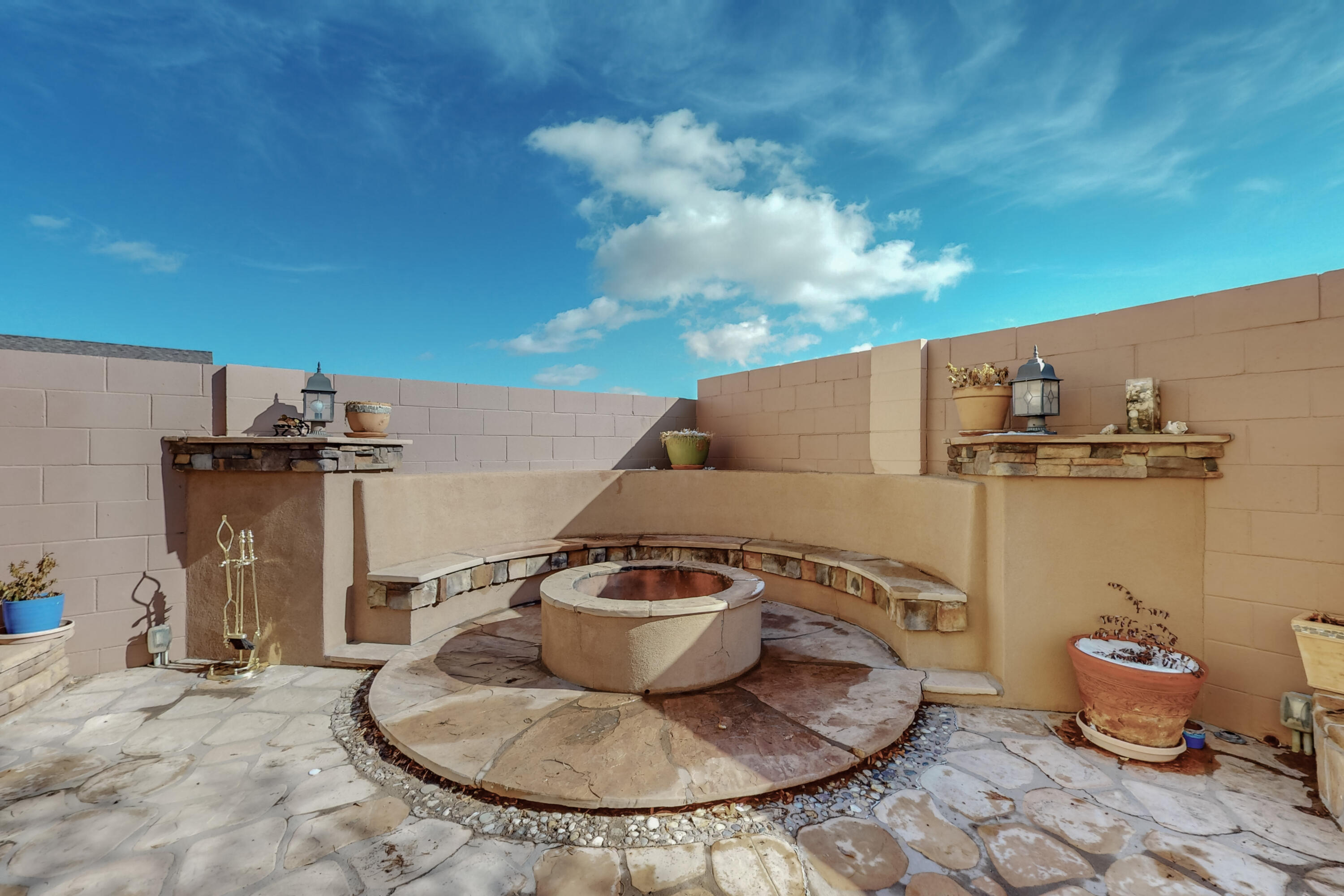 9884 Camino San Martin SW