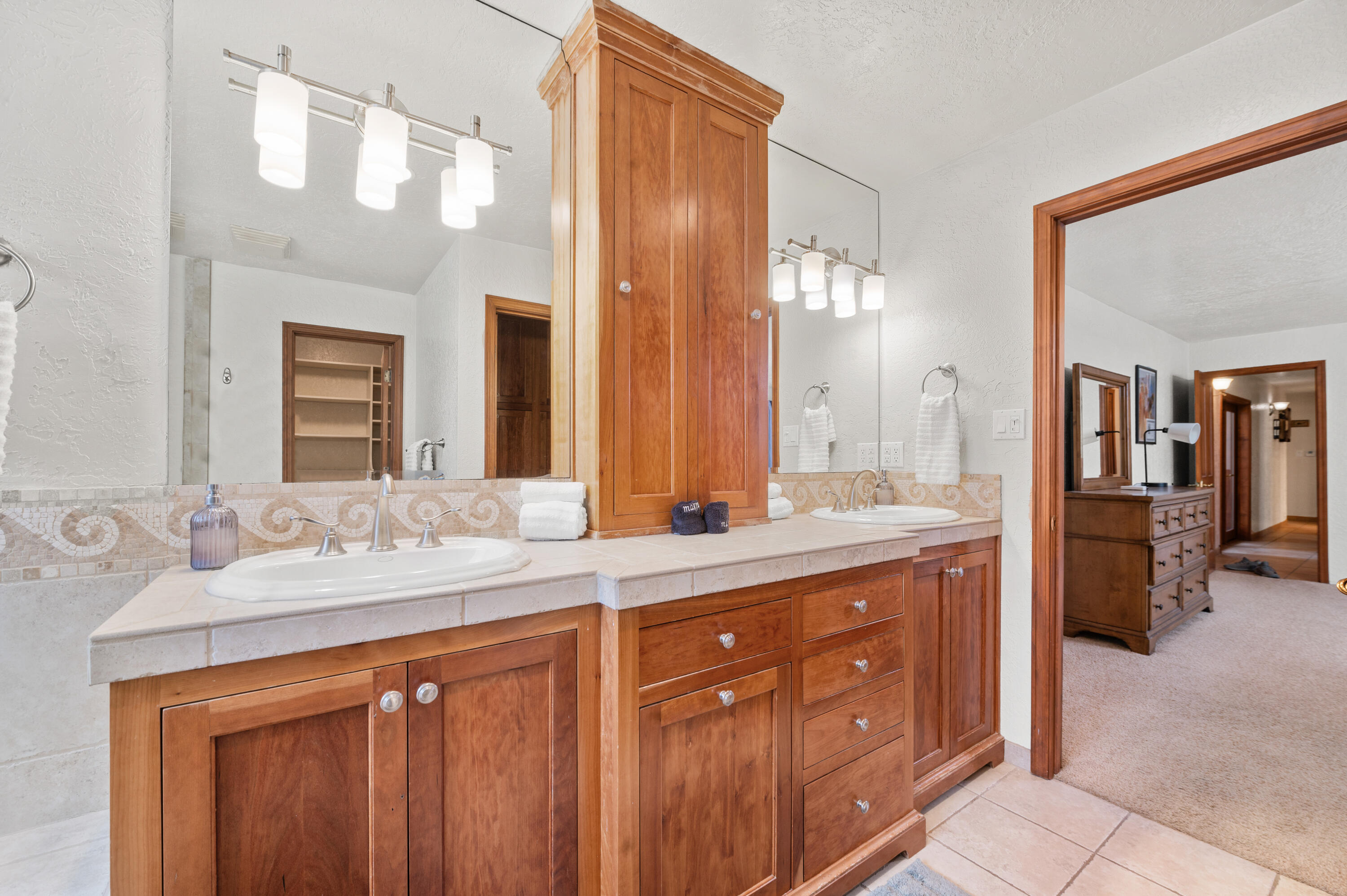 13226 Sunset Canyon Drive NE