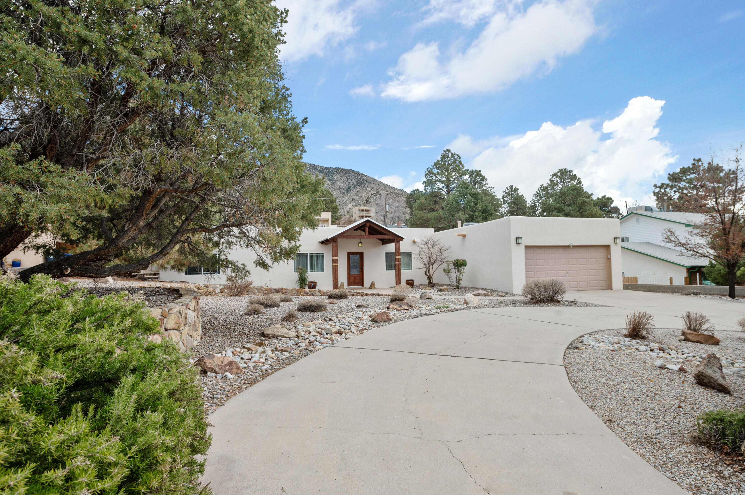 13226 Sunset Canyon Drive NE