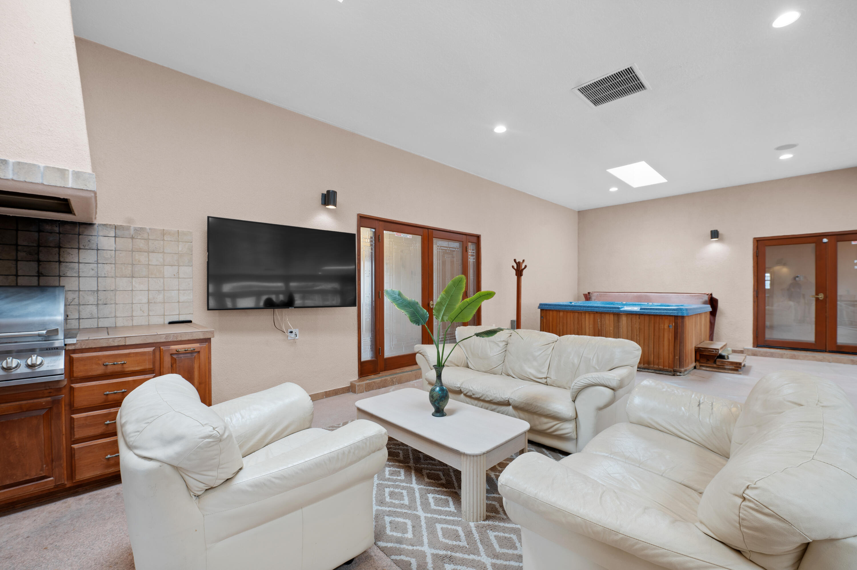 13226 Sunset Canyon Drive NE