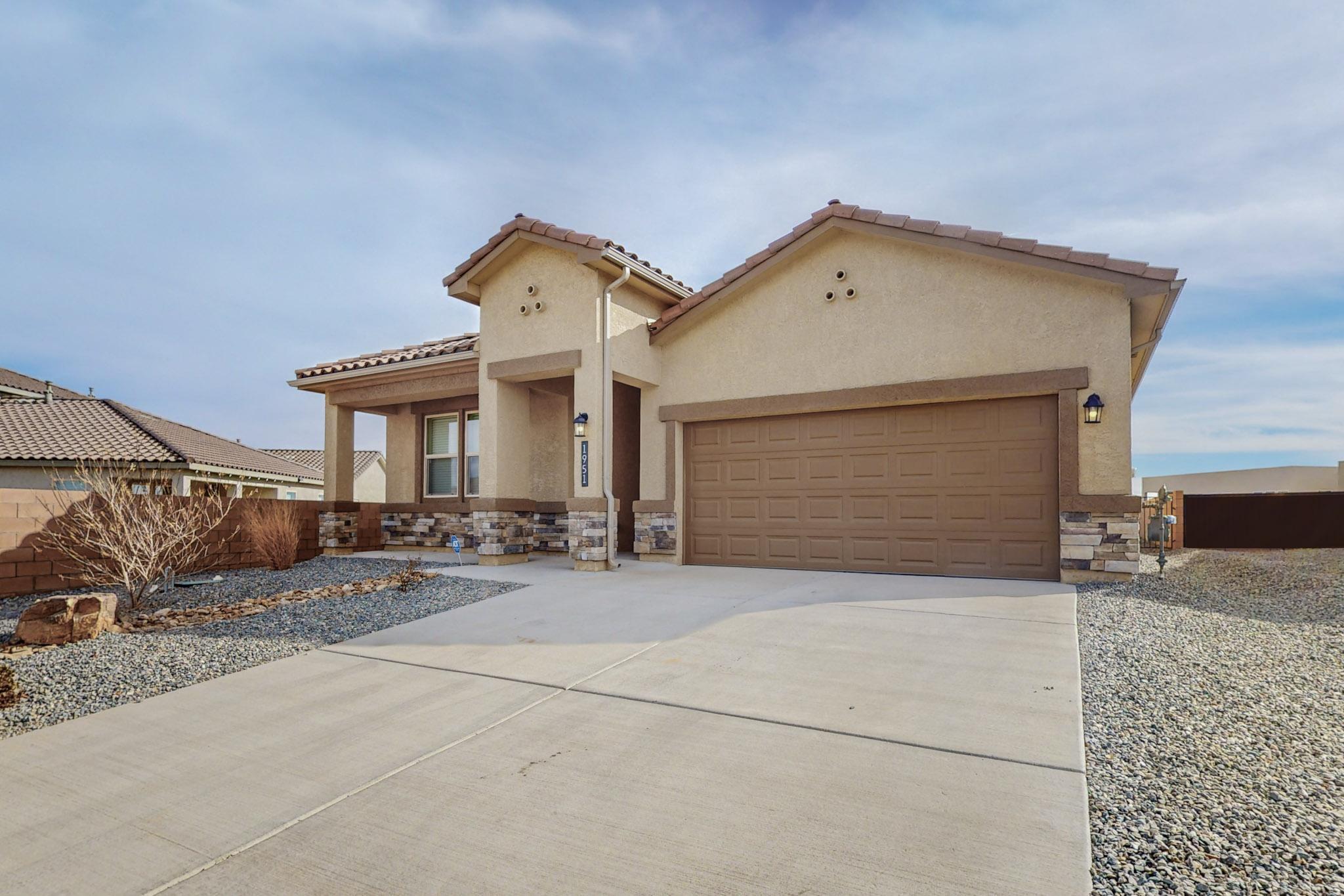 1951 Tesoro Loop NW
