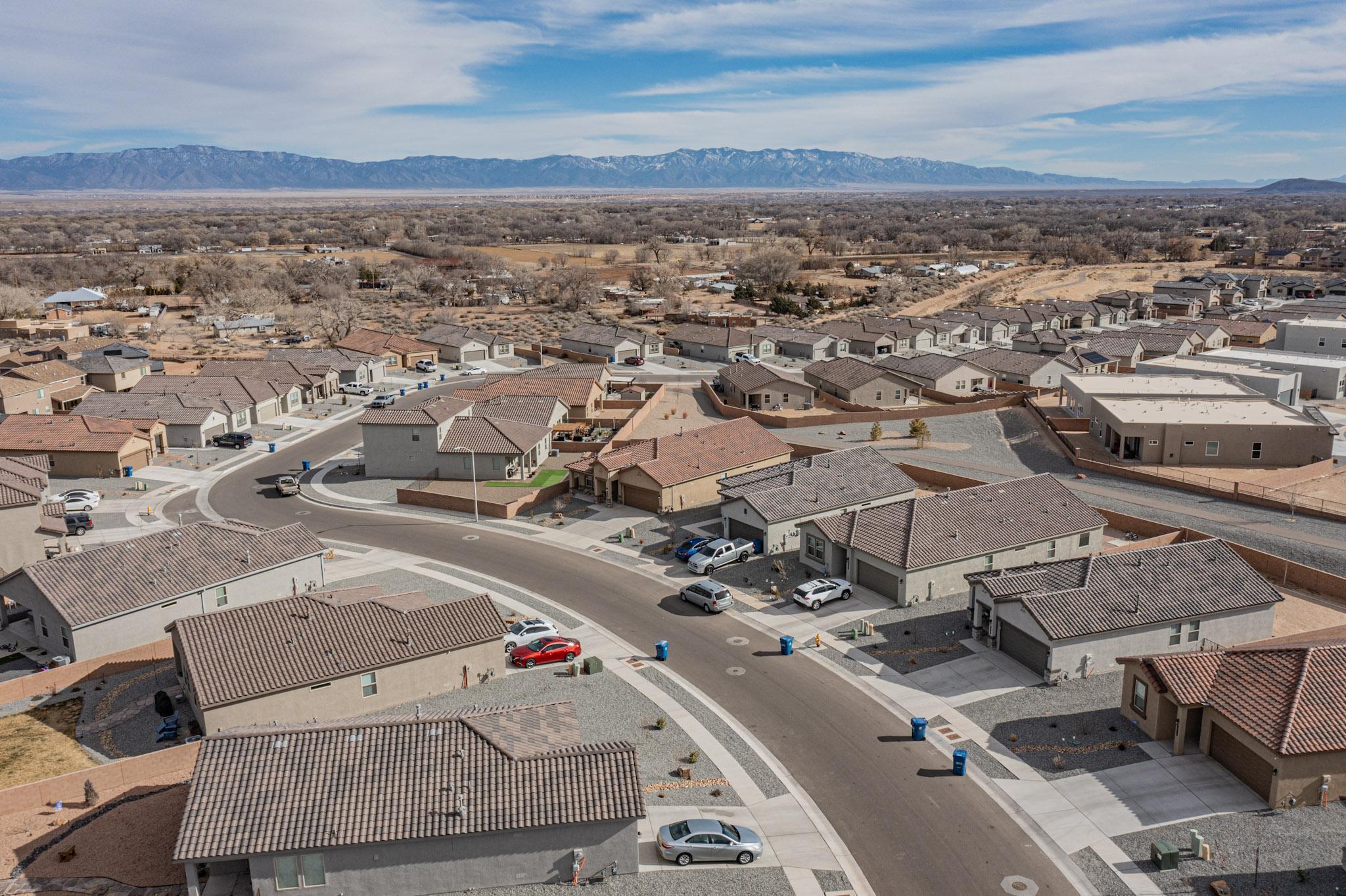 1951 Tesoro Loop NW