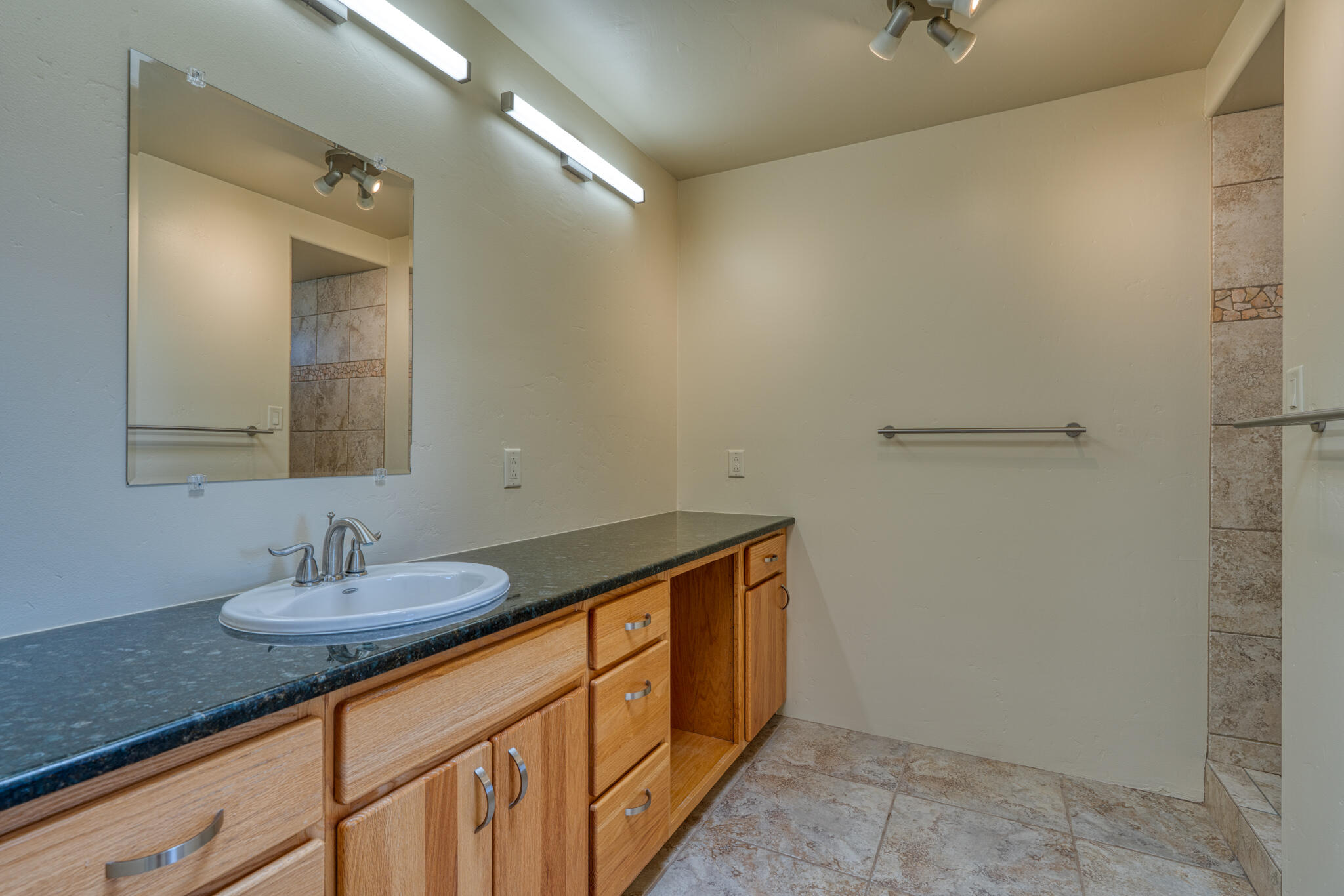 1087 Deer Canyon Trail