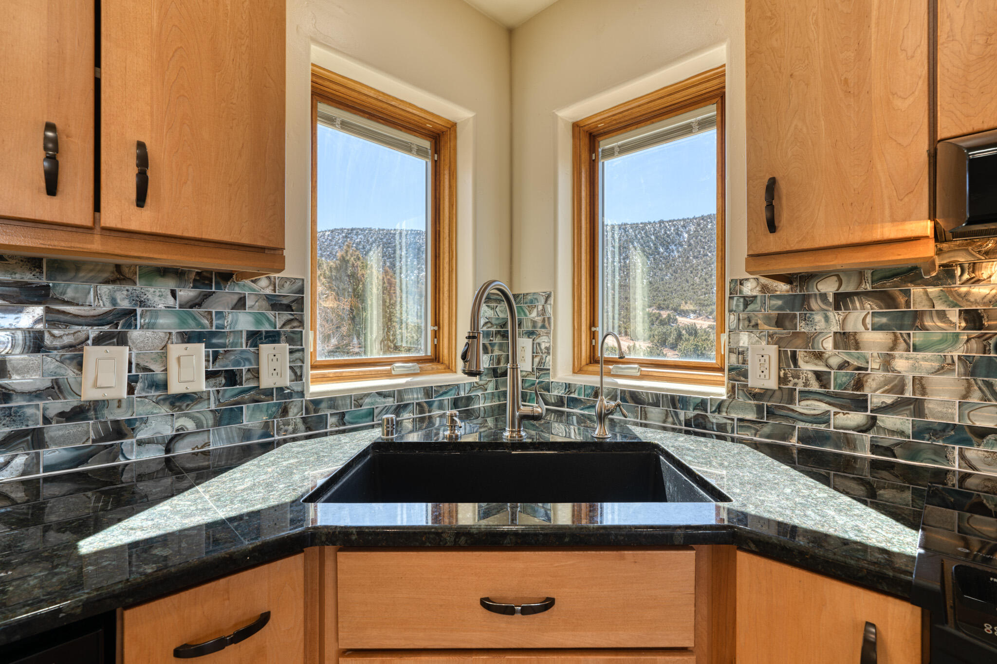 1087 Deer Canyon Trail