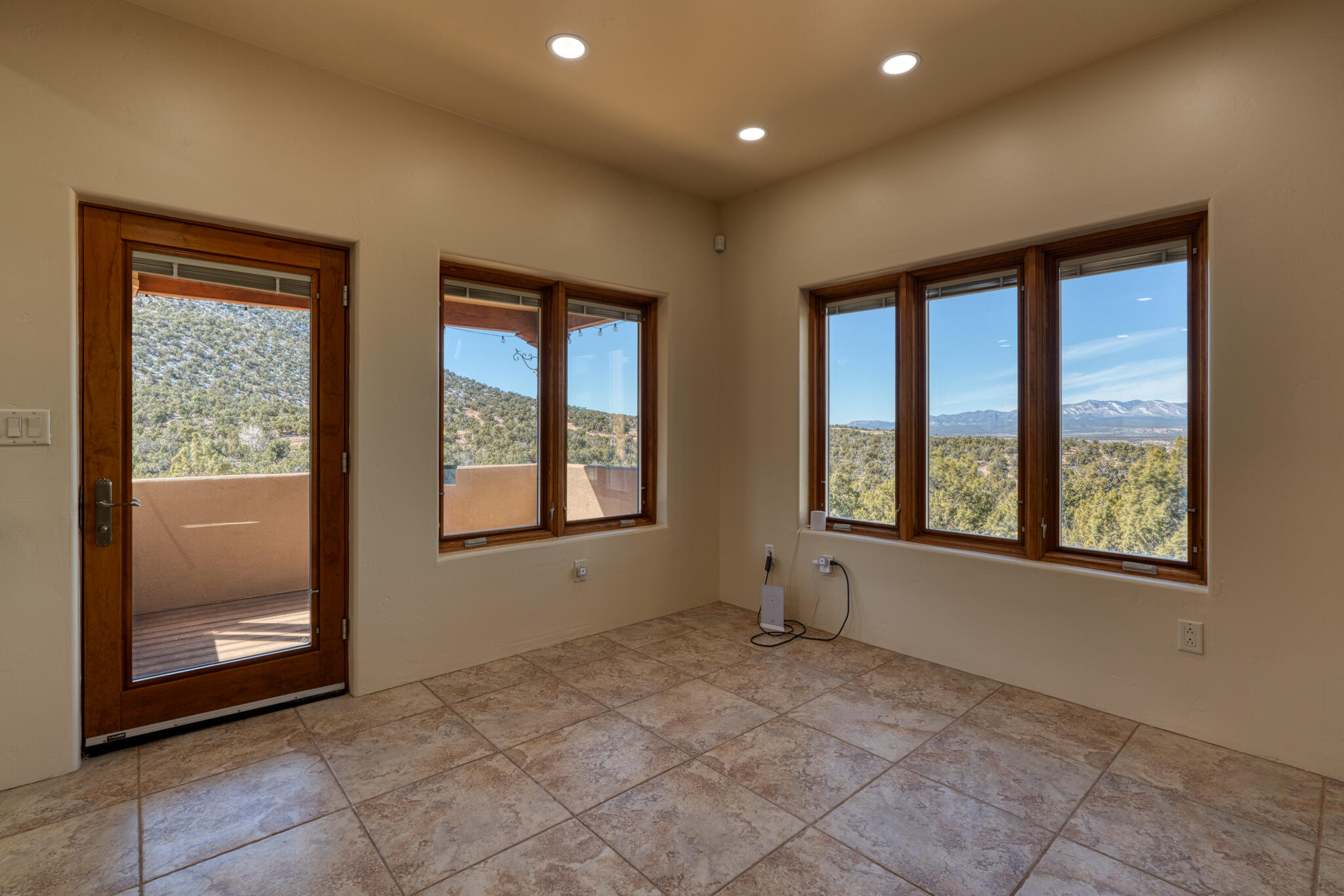 1087 Deer Canyon Trail