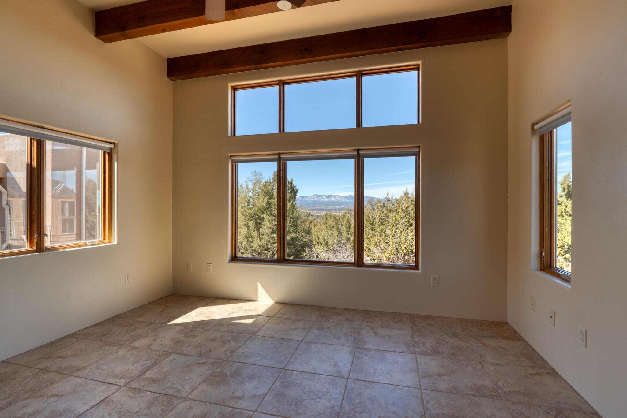 1087 Deer Canyon Trail
