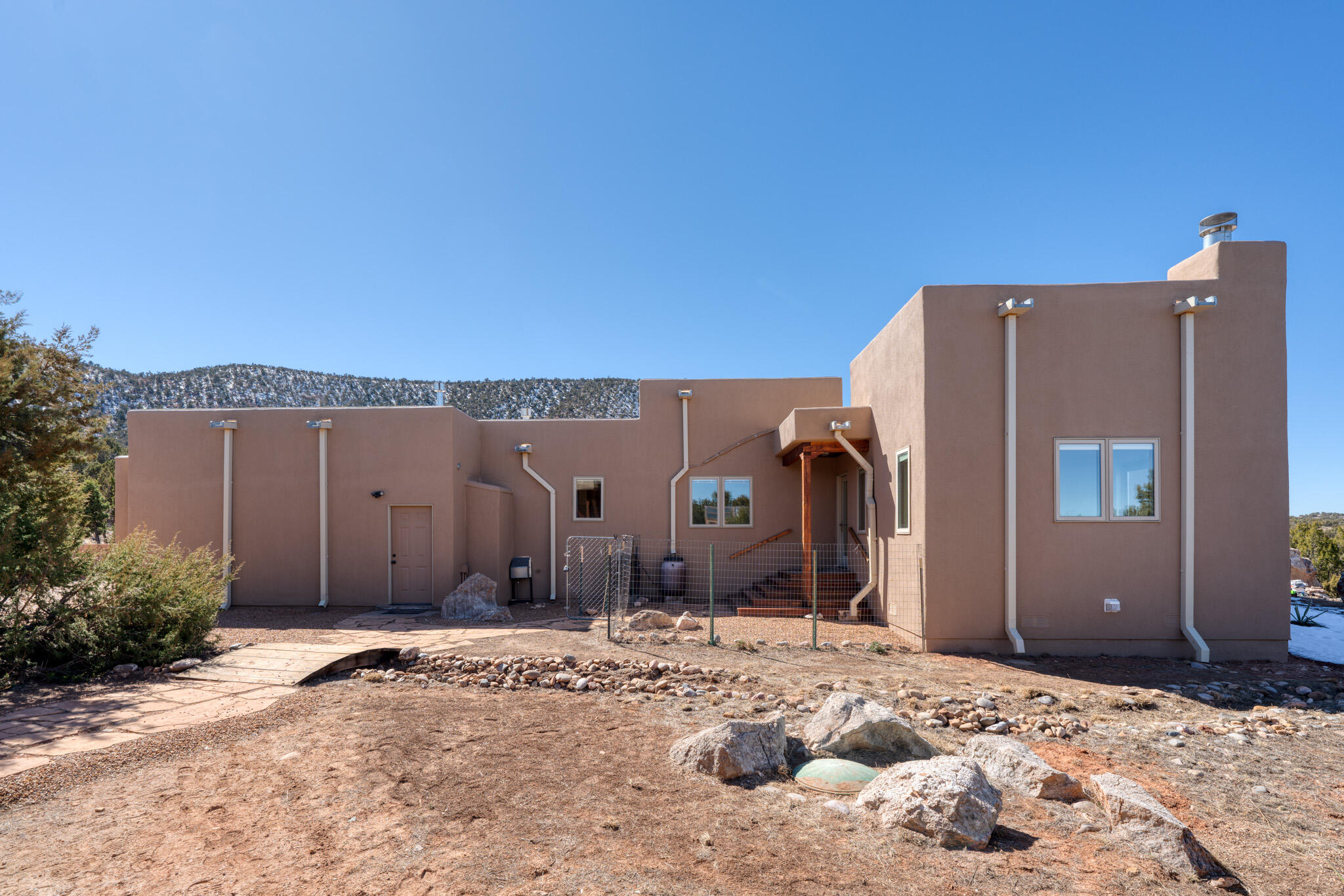 1087 Deer Canyon Trail