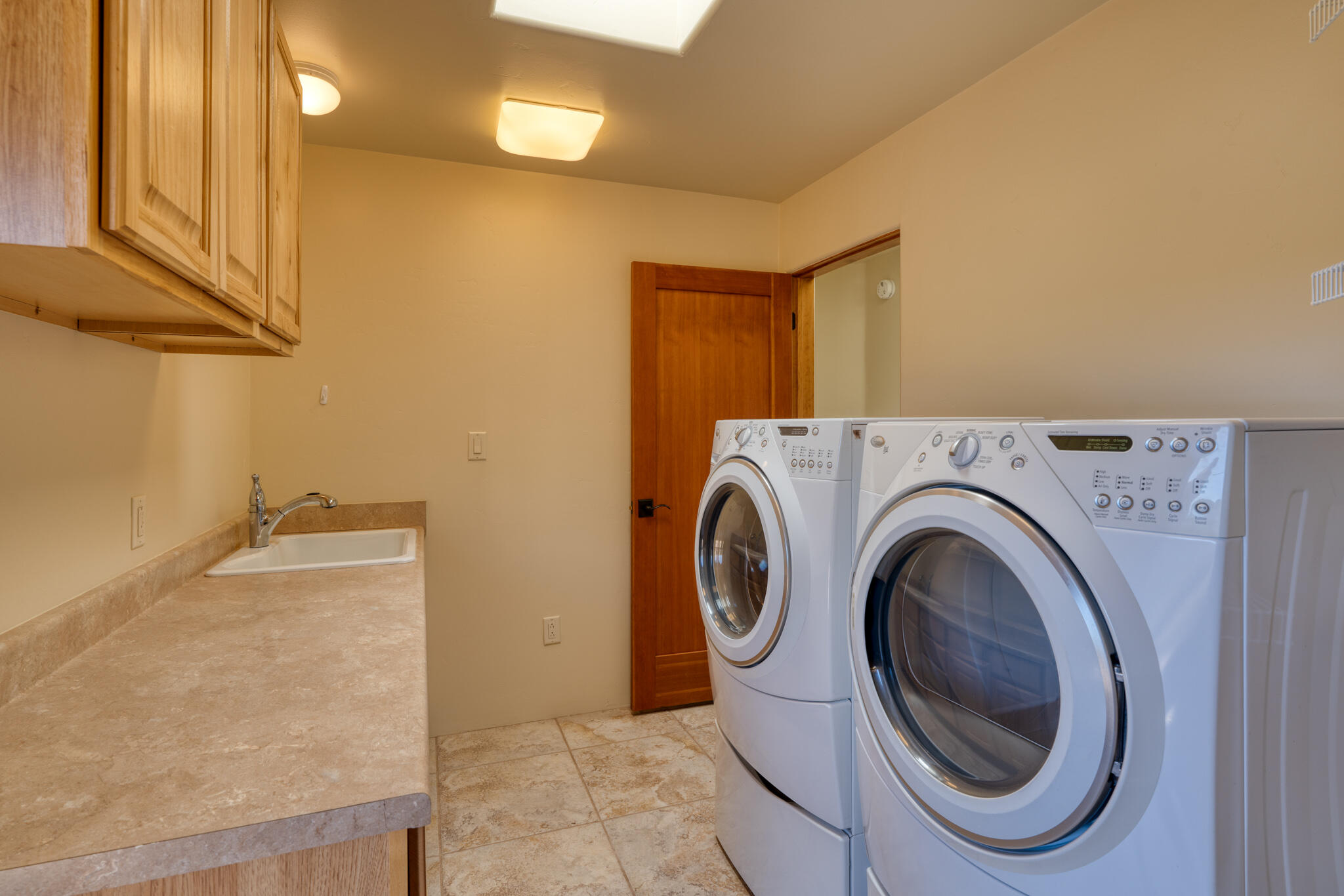 1087 Deer Canyon Trail