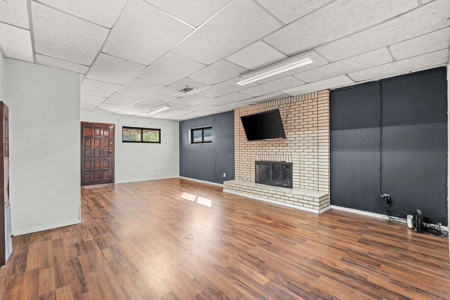 305 Rosedale Circle