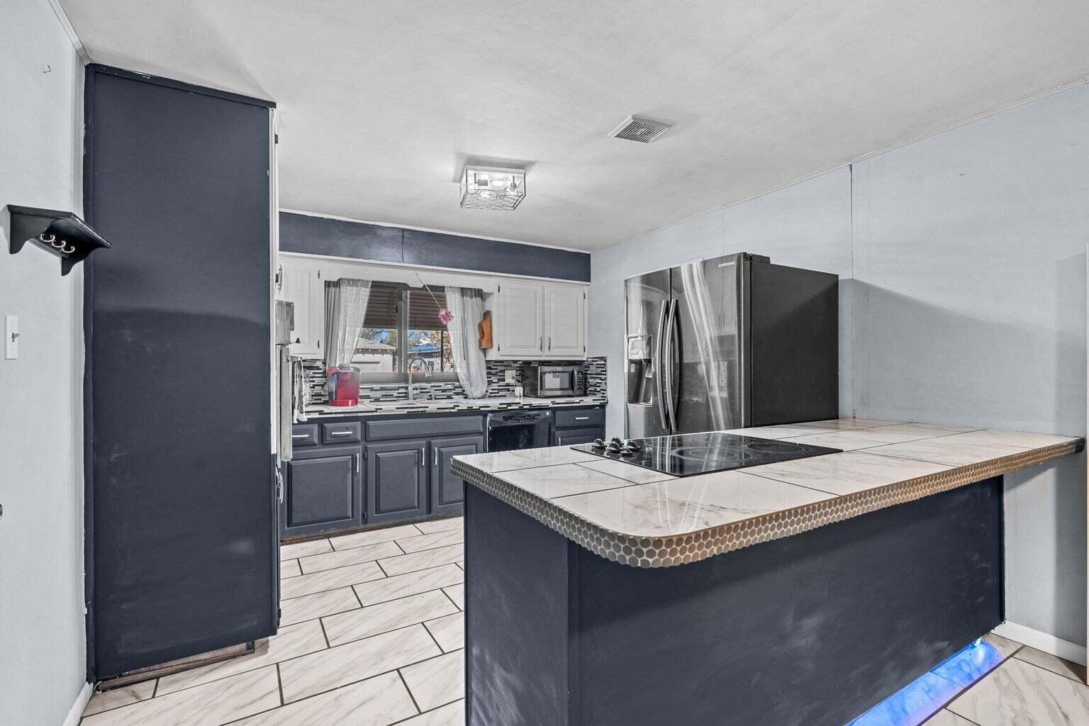 305 Rosedale Circle