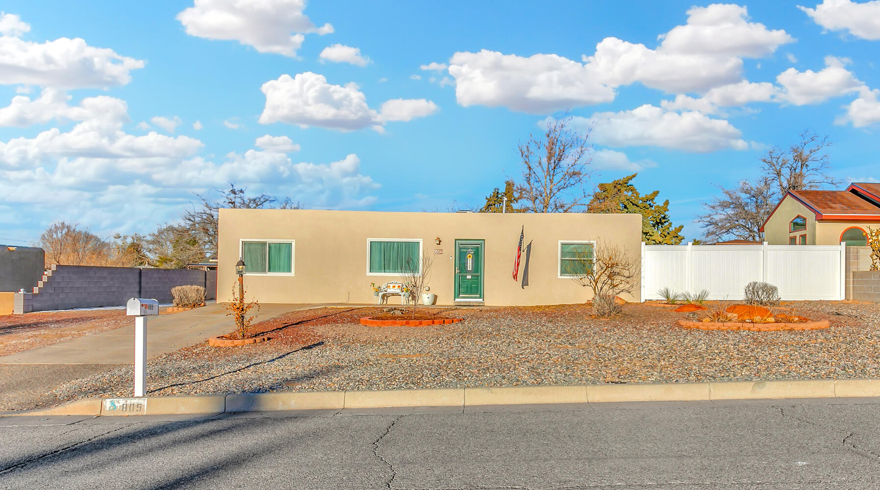 805 Cerro De Ortega Drive SE