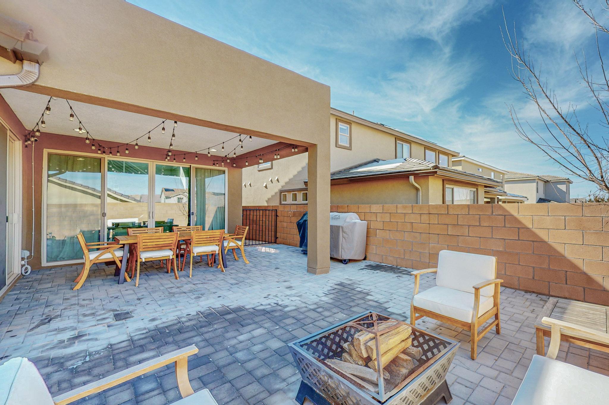 11423 Manzano Vista Avenue SE