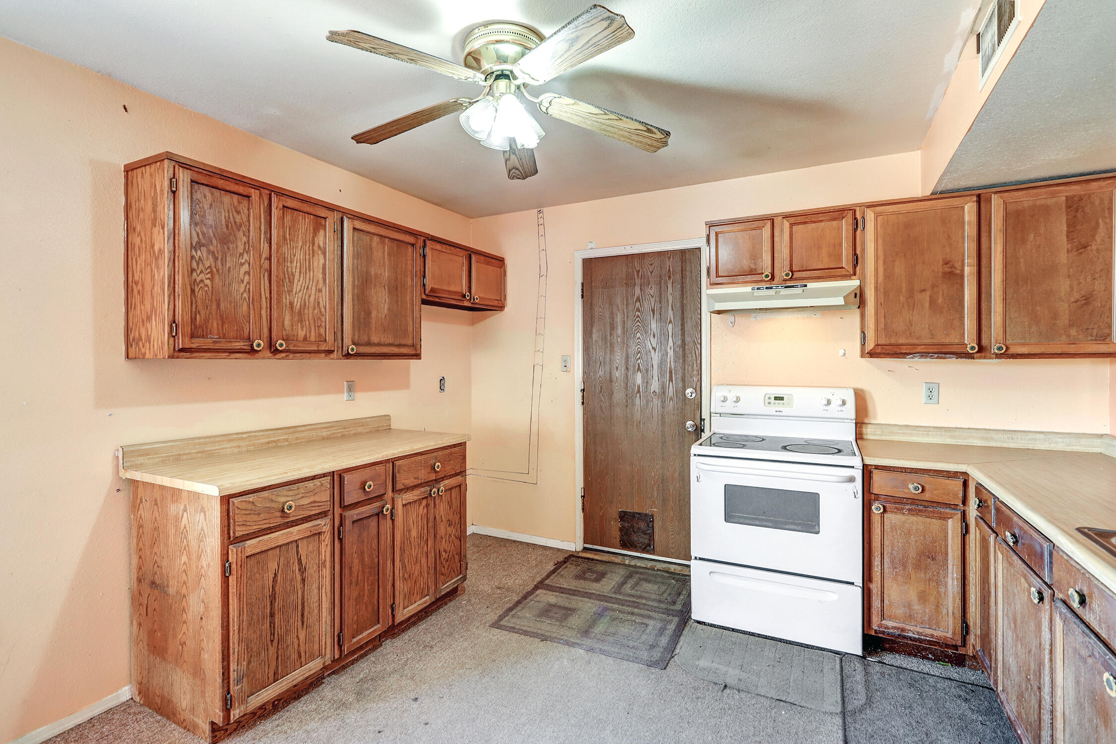 811 Orchid Drive SW