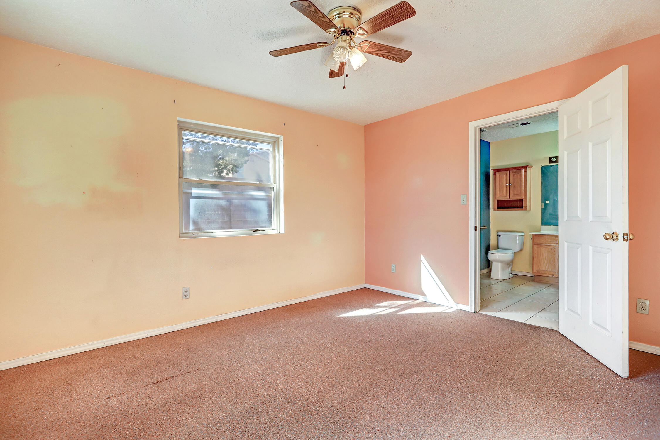 811 Orchid Drive SW