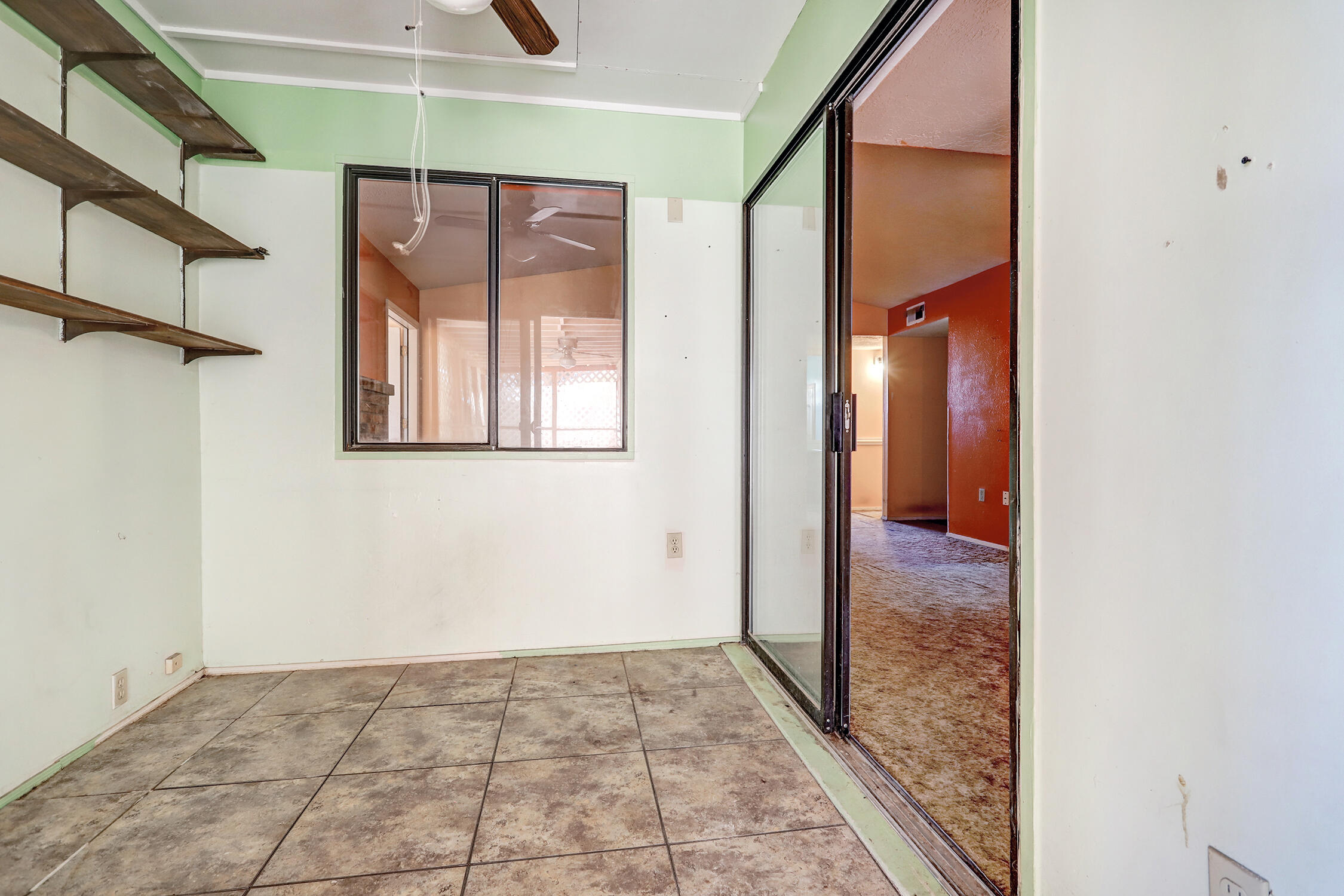 811 Orchid Drive SW