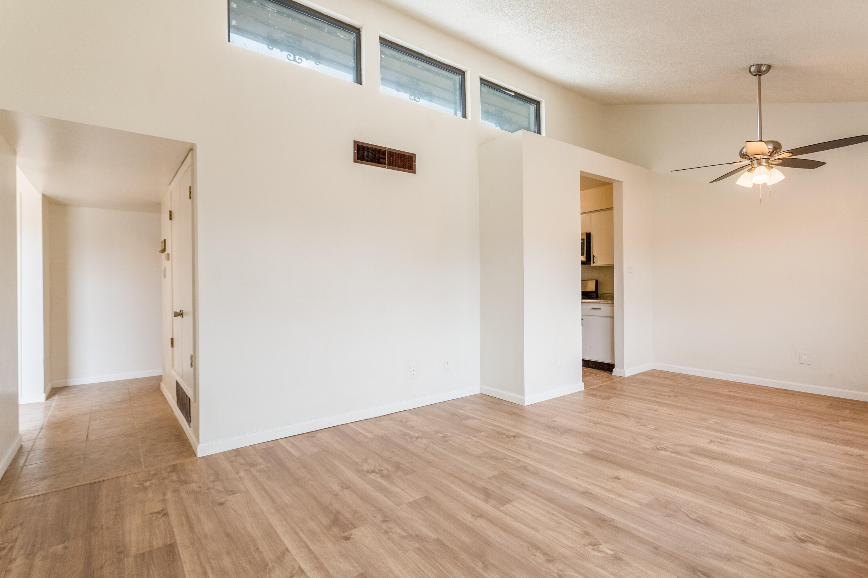 157 Sunset Place SW