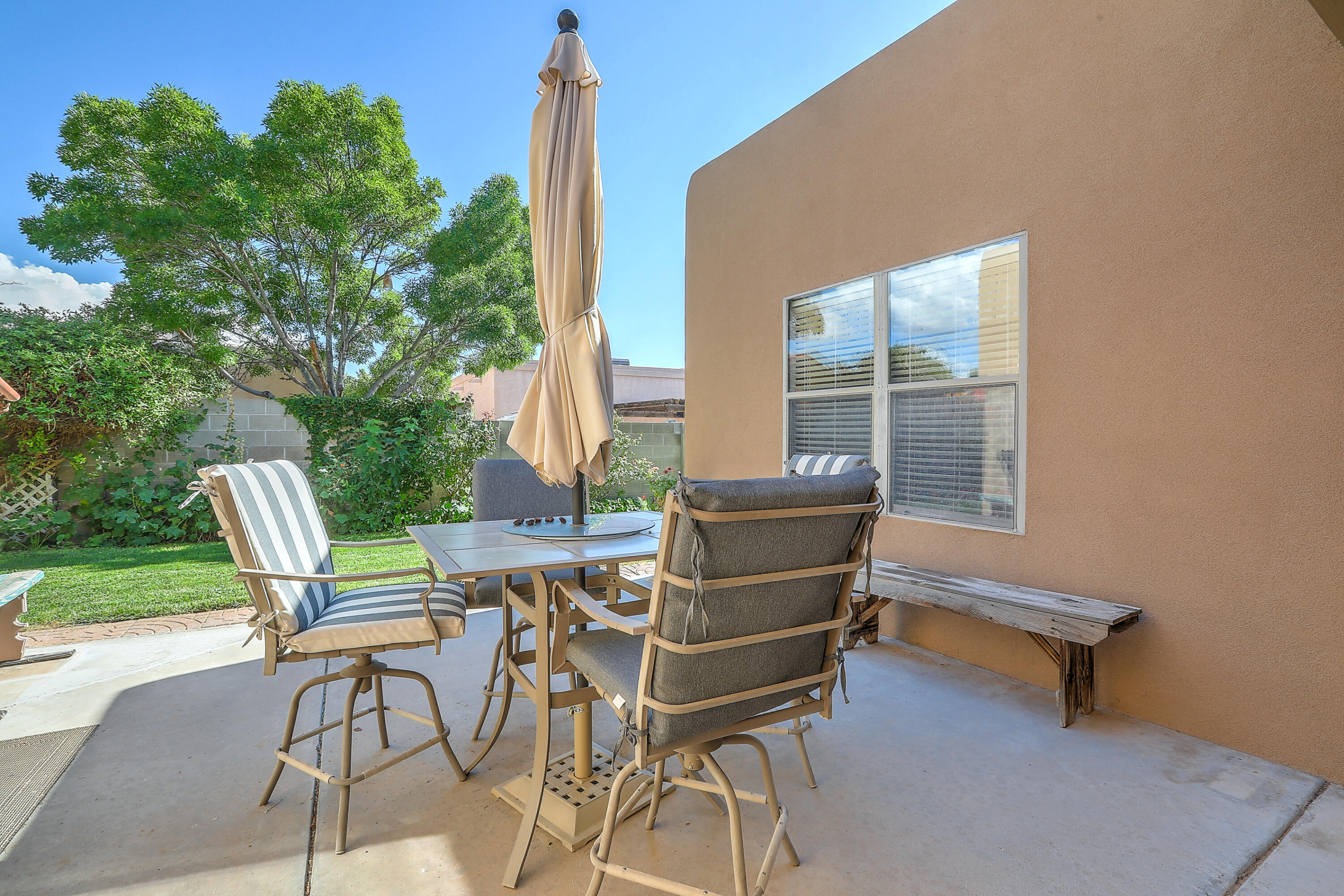 10332 Arroyo Crest Drive NW