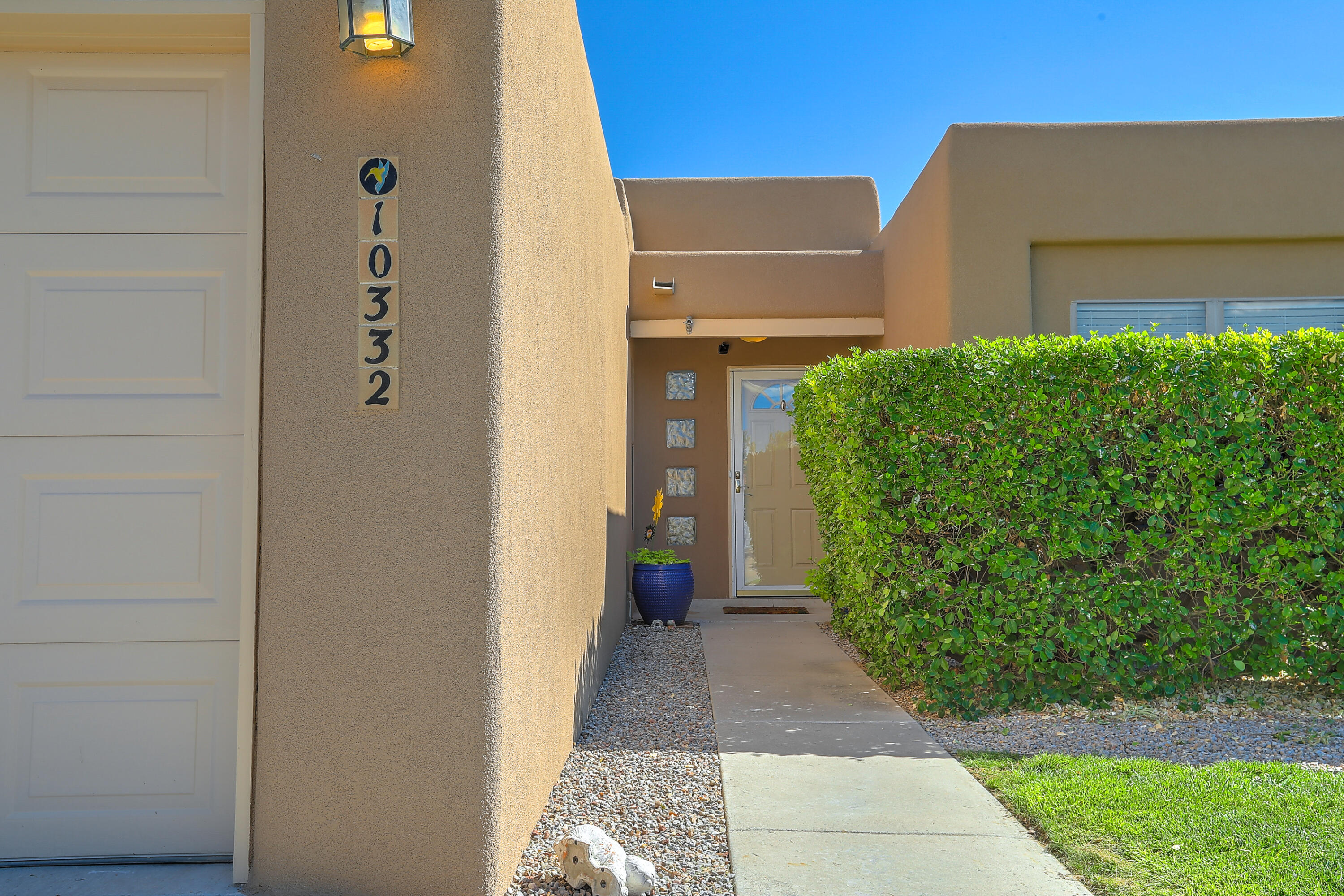 10332 Arroyo Crest Drive NW