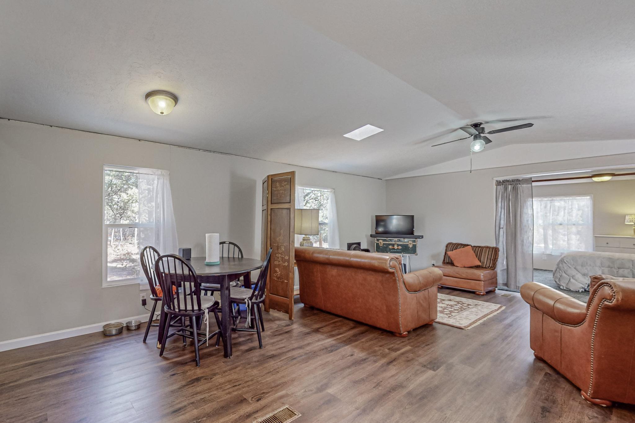 5 Hummingbird Road