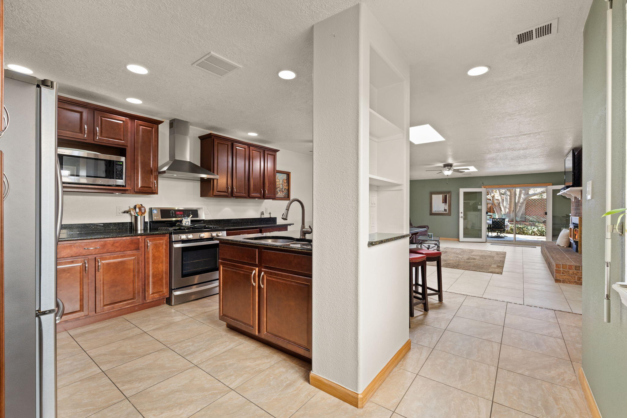4986 Quail Ridge Drive NW