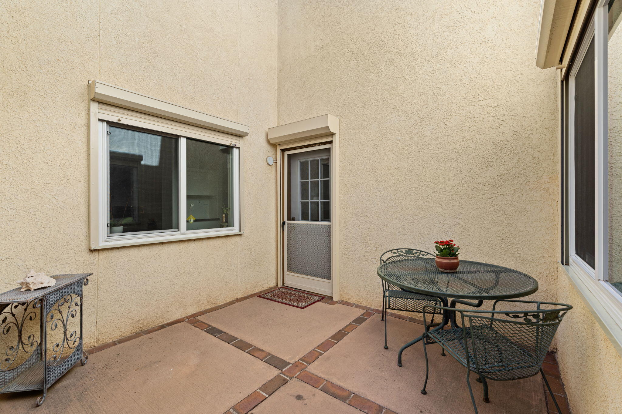 4986 Quail Ridge Drive NW