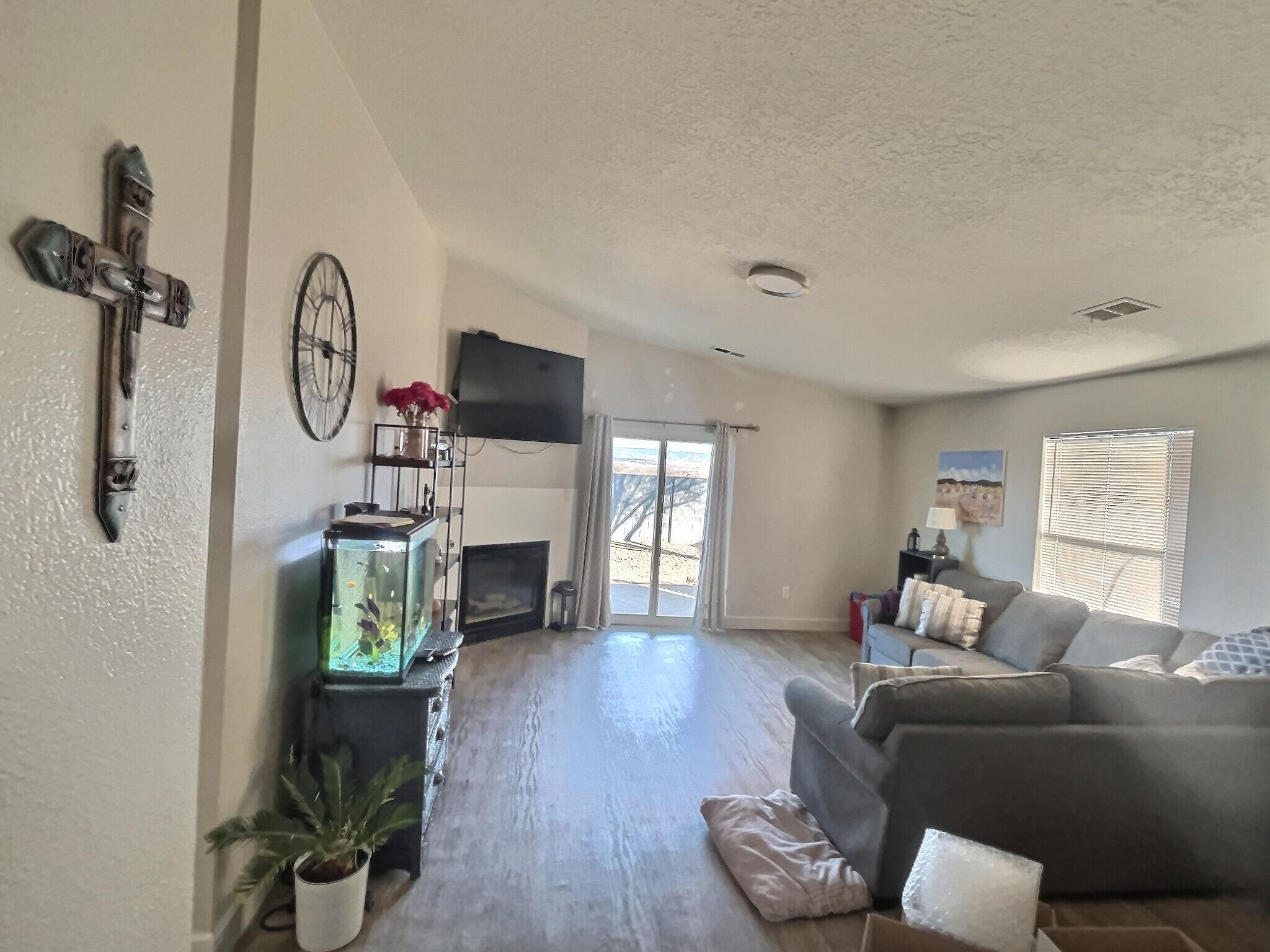 2208 Desert Breeze Drive SW