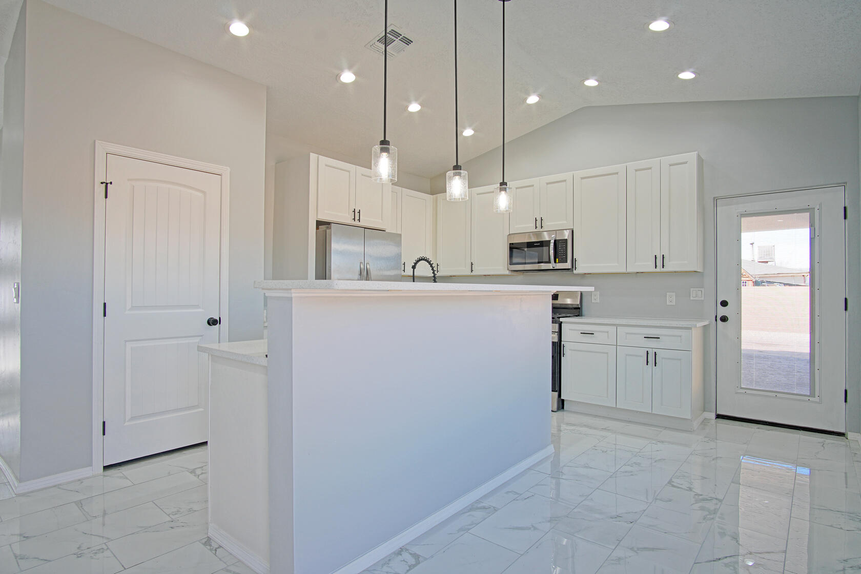 2163 Jacobs Lane SW
