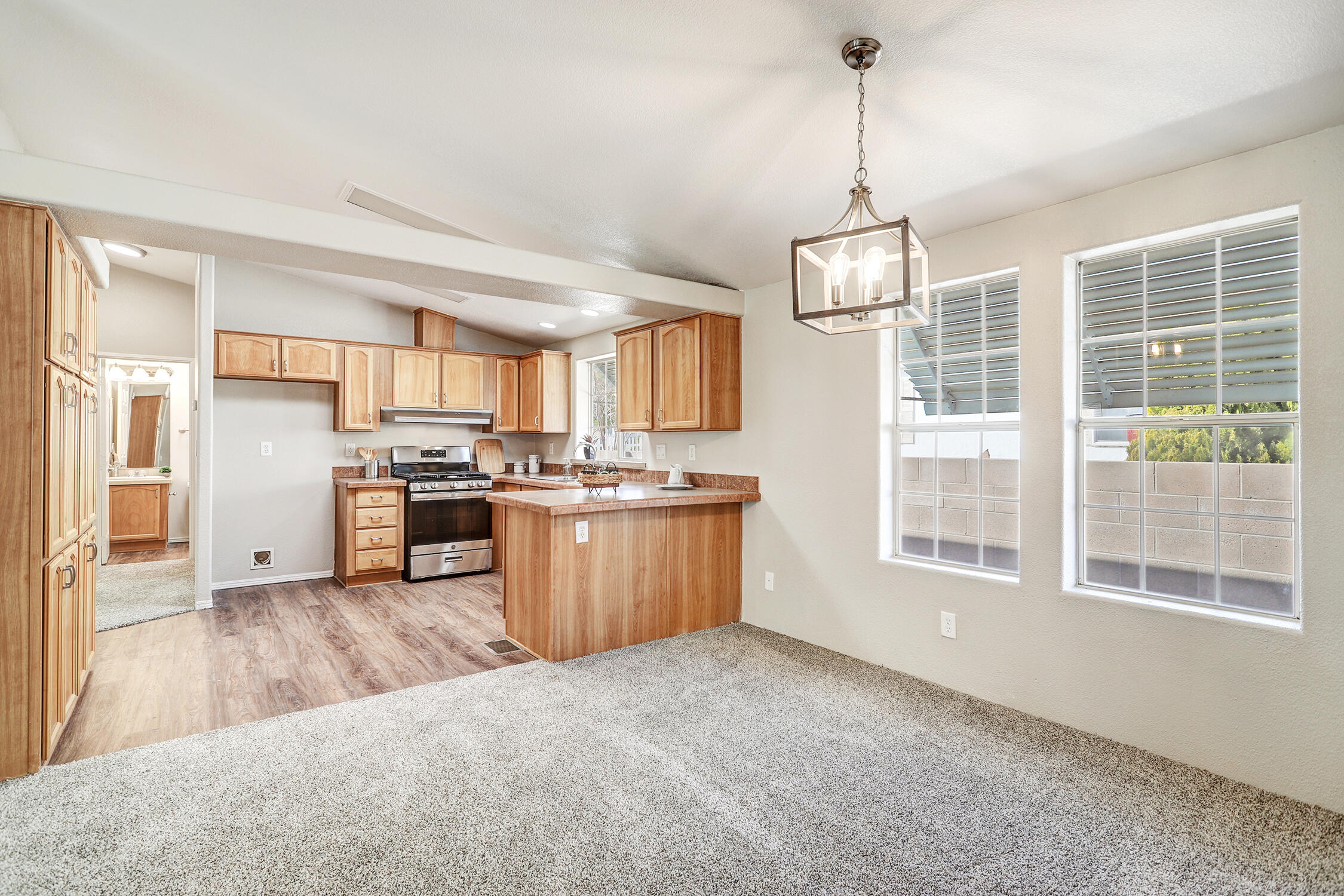 108 Sunrise Bluffs Drive