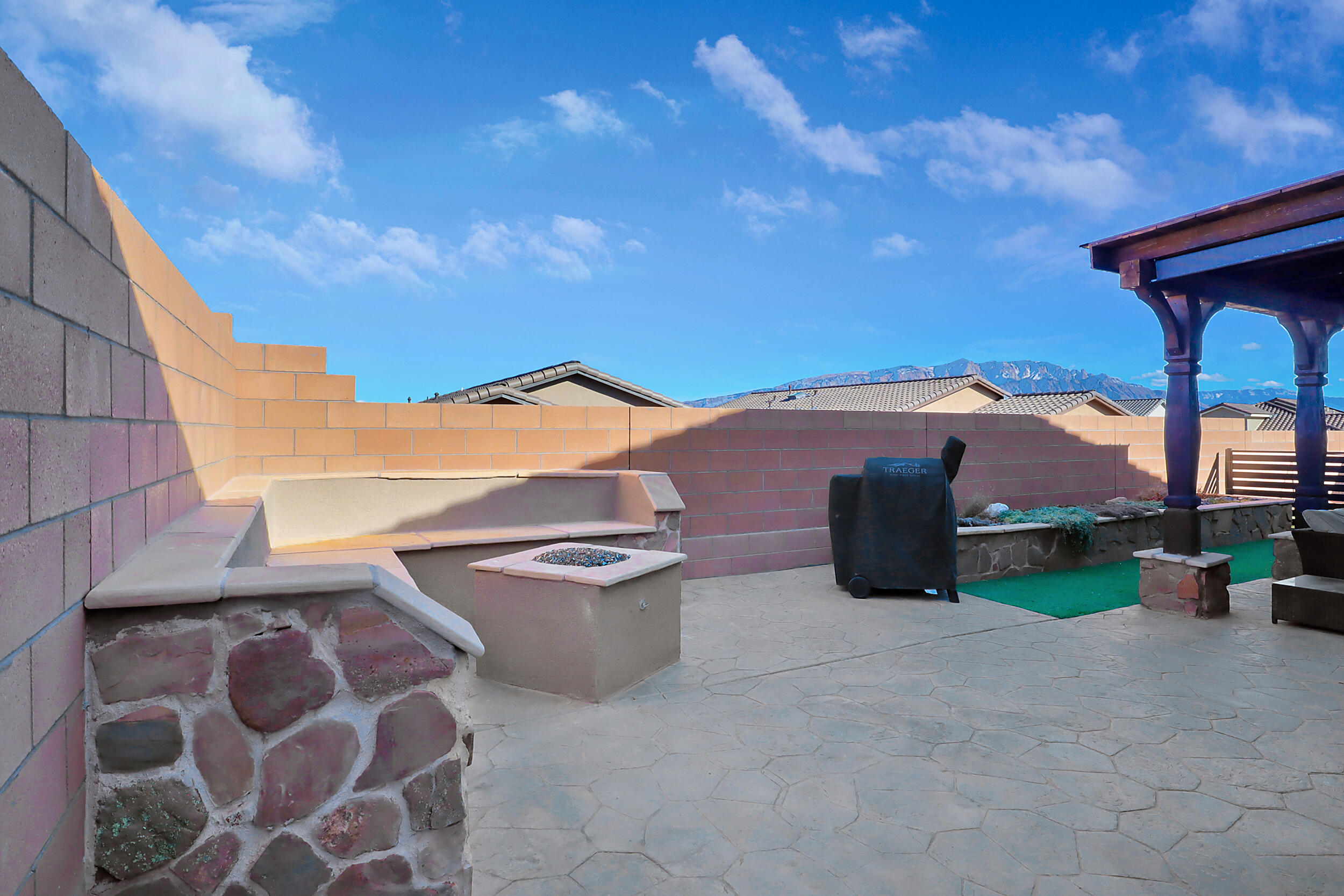 4106 Stelzer Drive NE