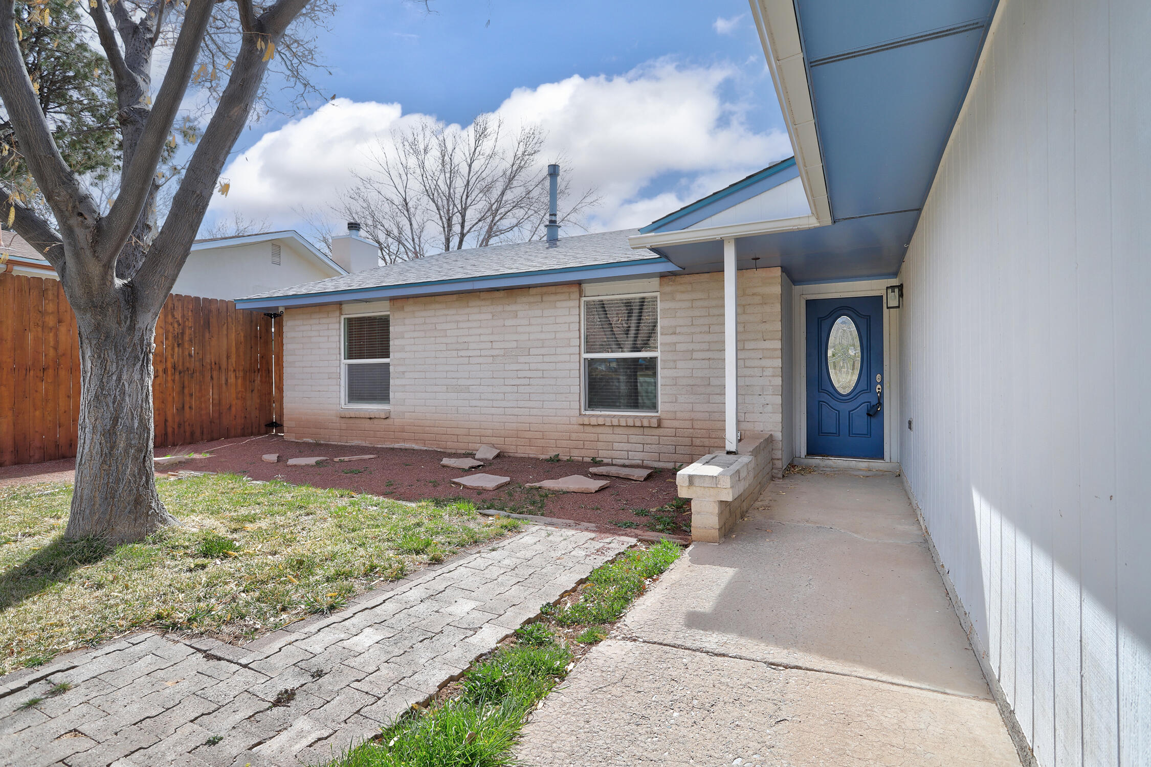 12328 Lexington Avenue NE